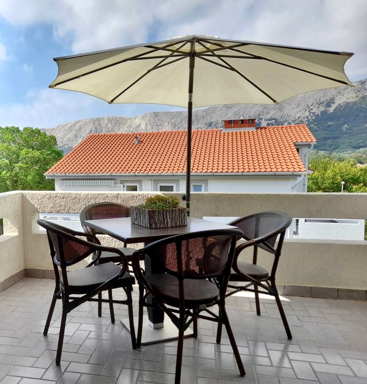 Two bedroom apartment with terrace Baška, Krk  A-a