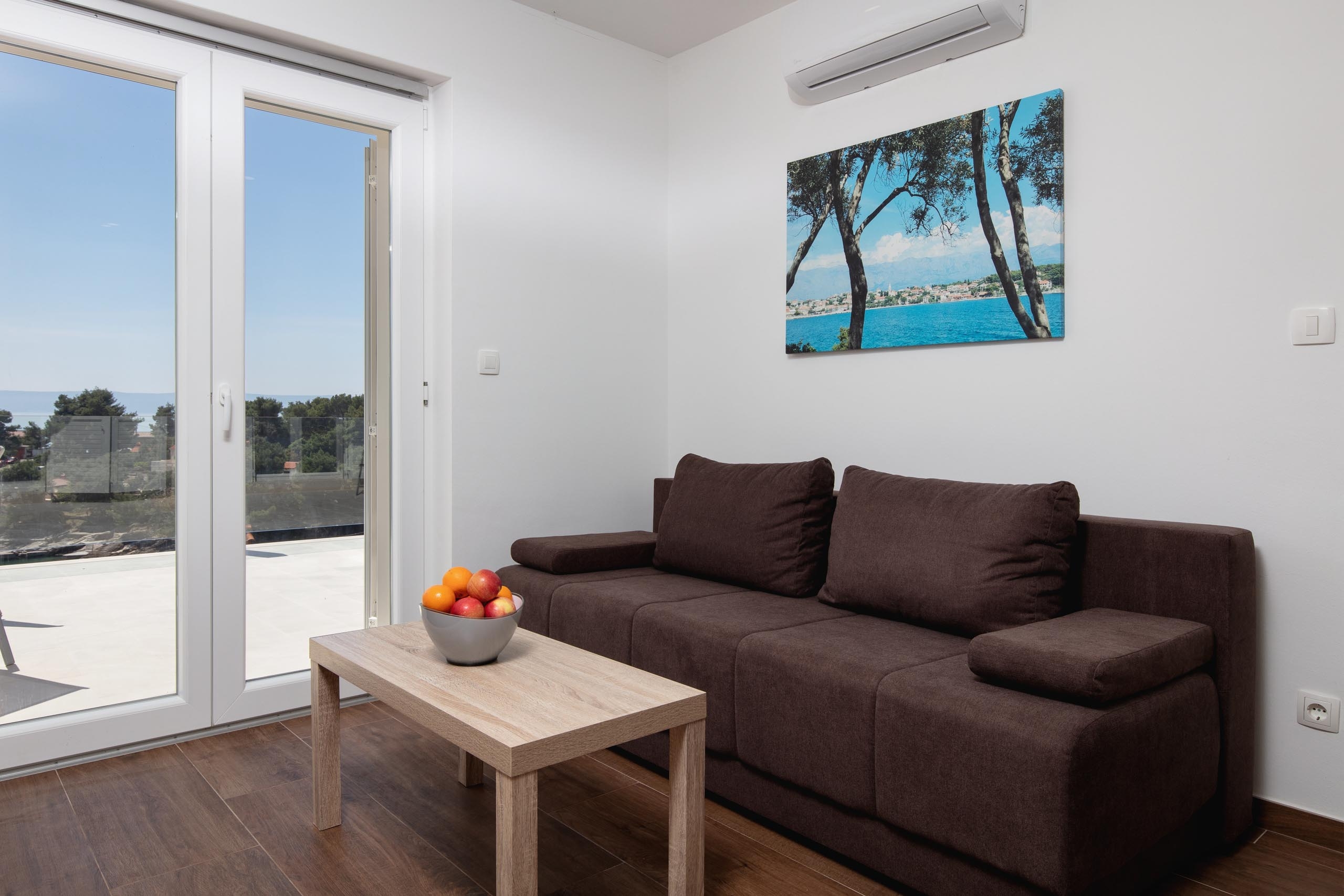 Two bedroom apartment with terrace and sea view Puntinak, Brač  A-a