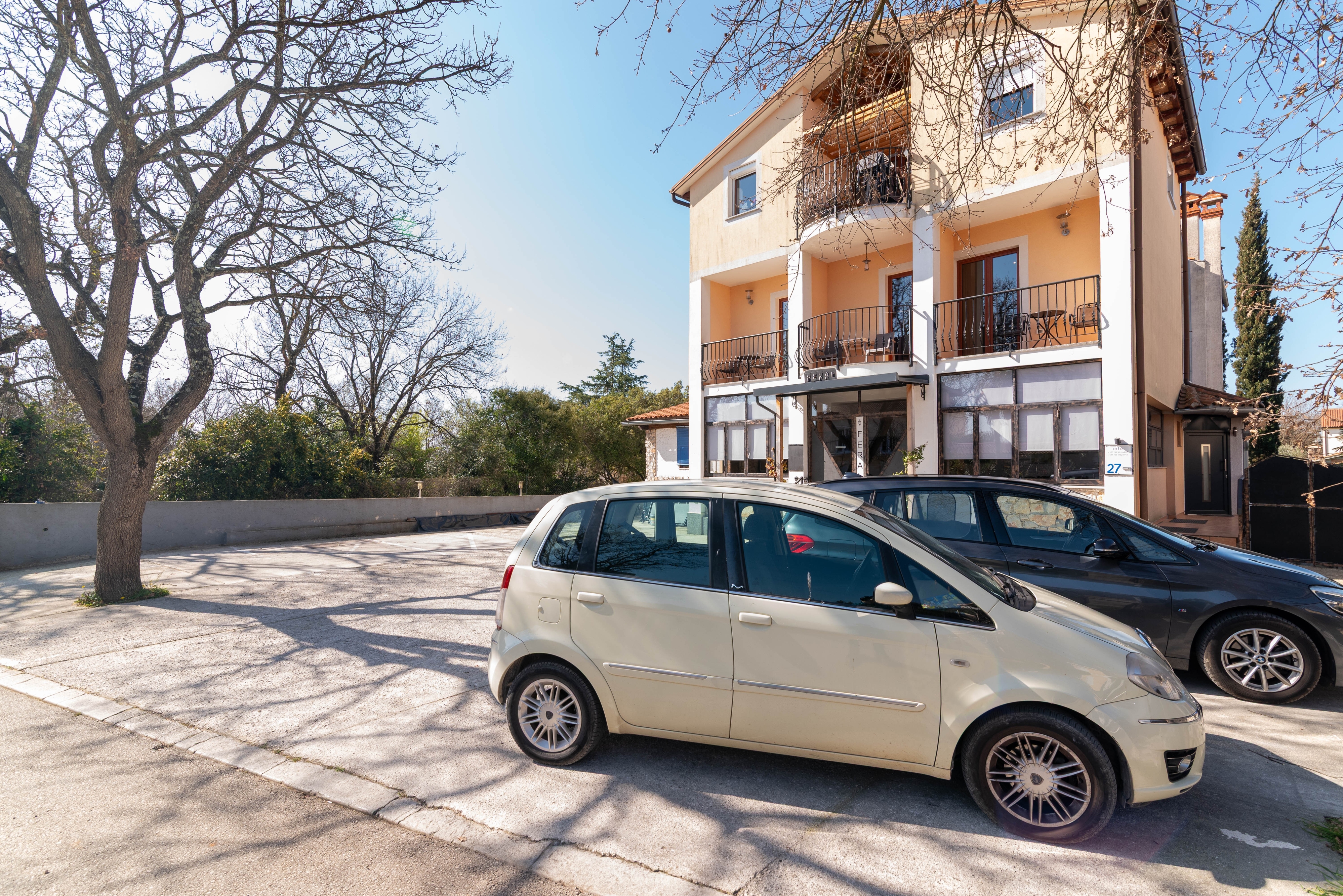 Room with balcony Rovinj (S-19499-b)