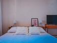 Lumbarda, Bedroom 2 in the apartment, (pet friendly) and WiFi.