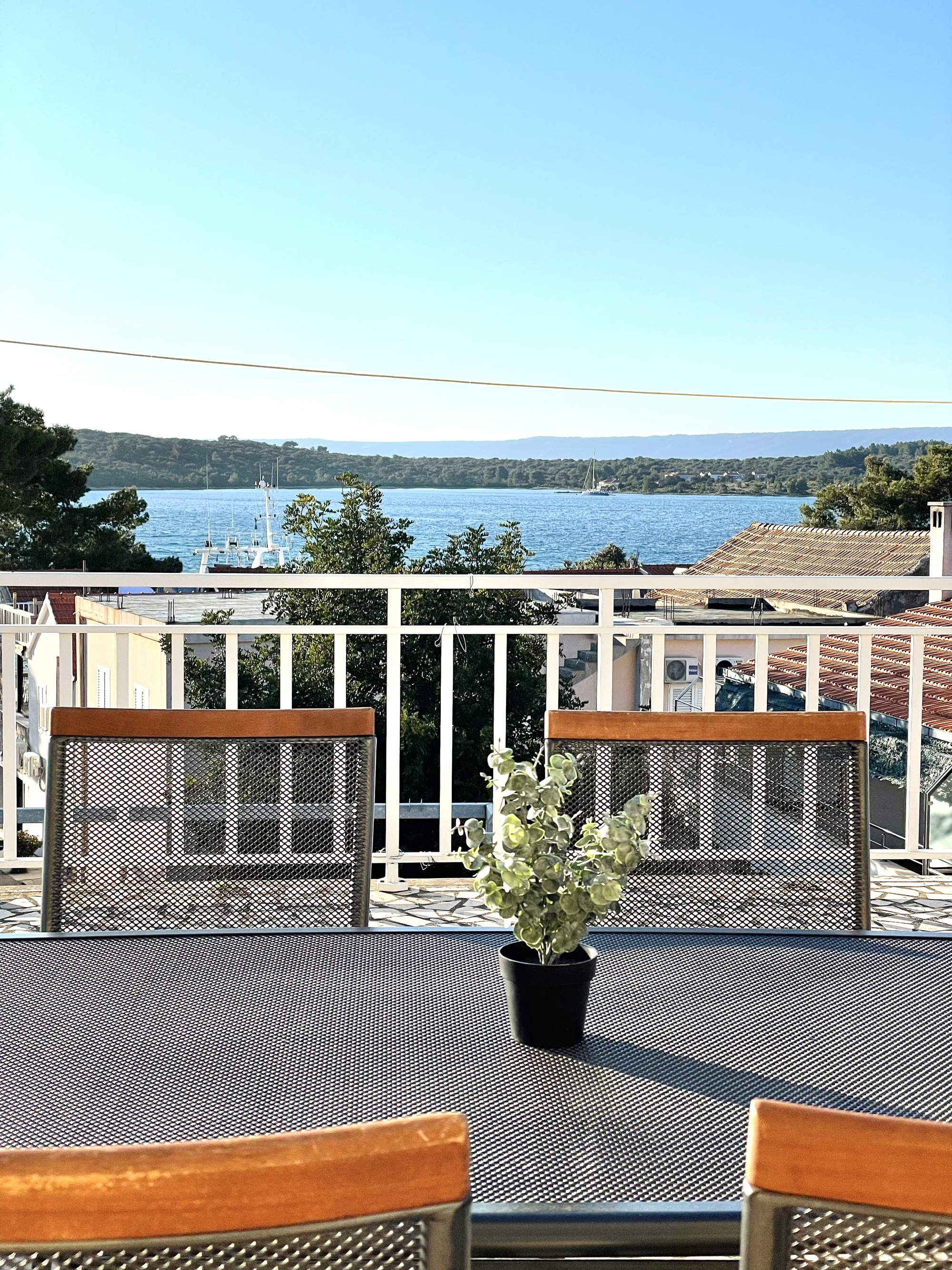 Two bedroom apartment with terrace and sea view Lovište, Pelješac  A-a