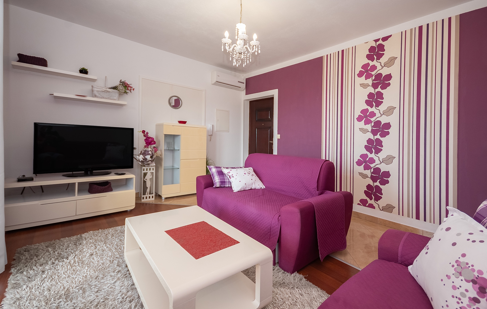 One bedroom apartment with balcony and sea view Dugi Rat, Omiš (A-19516-a) One bedroom apartment with balcony and sea view Dugi Rat, Omiš (A-19516-a)