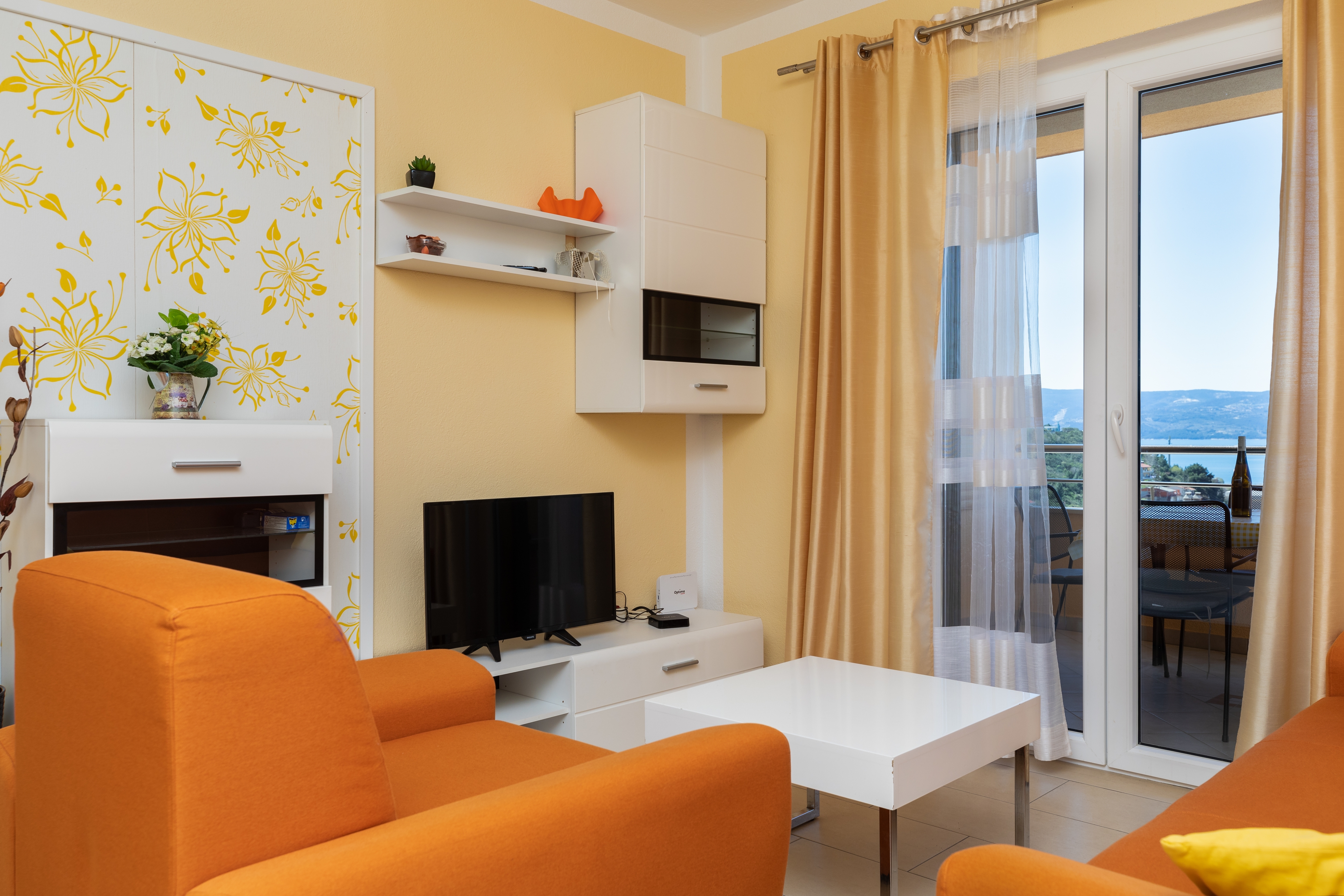 One bedroom apartment with terrace and sea view Dugi Rat, Omiš (A-19516-b)