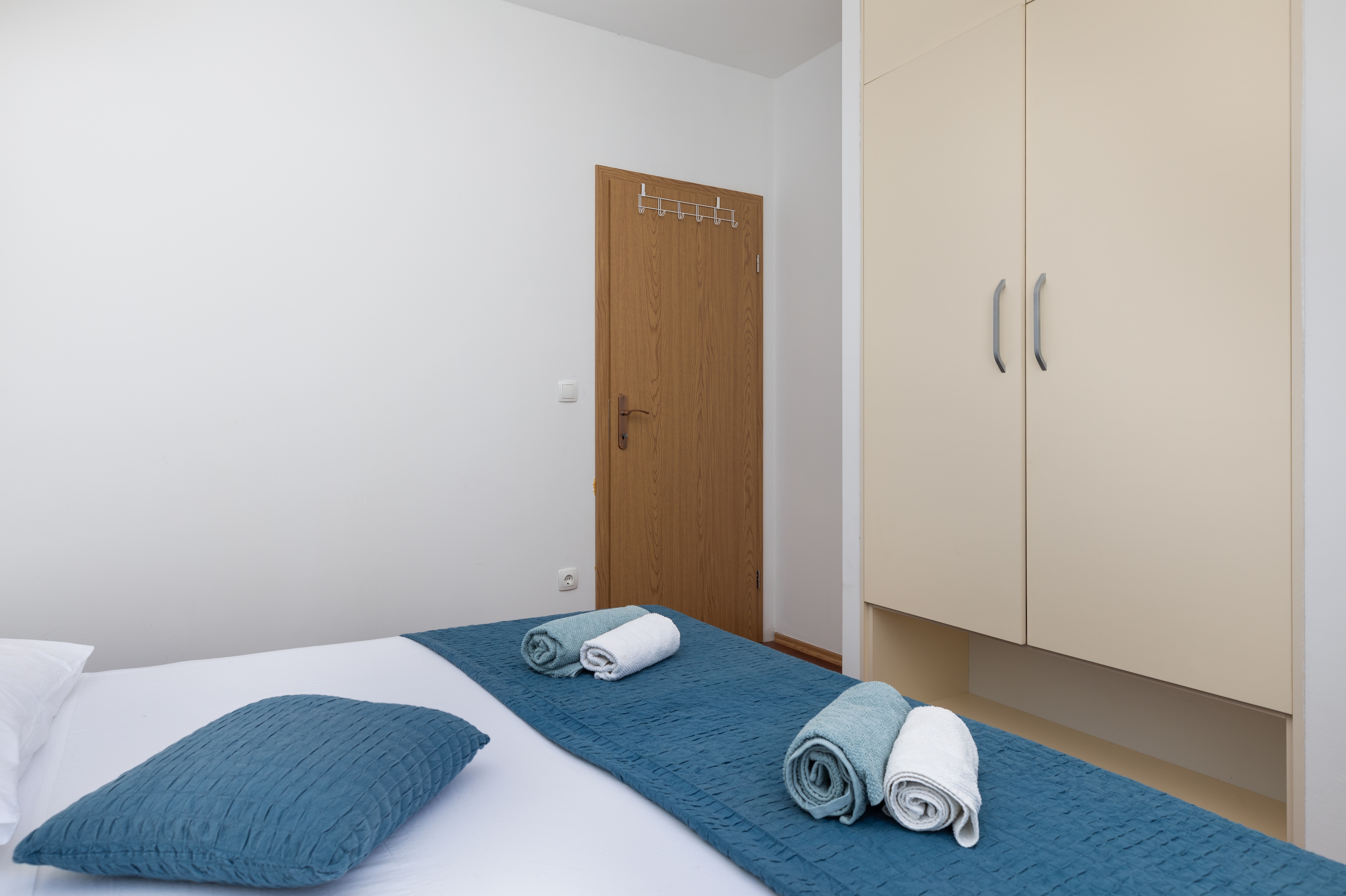One bedroom apartment with terrace Dugi Rat, Omiš  A-c