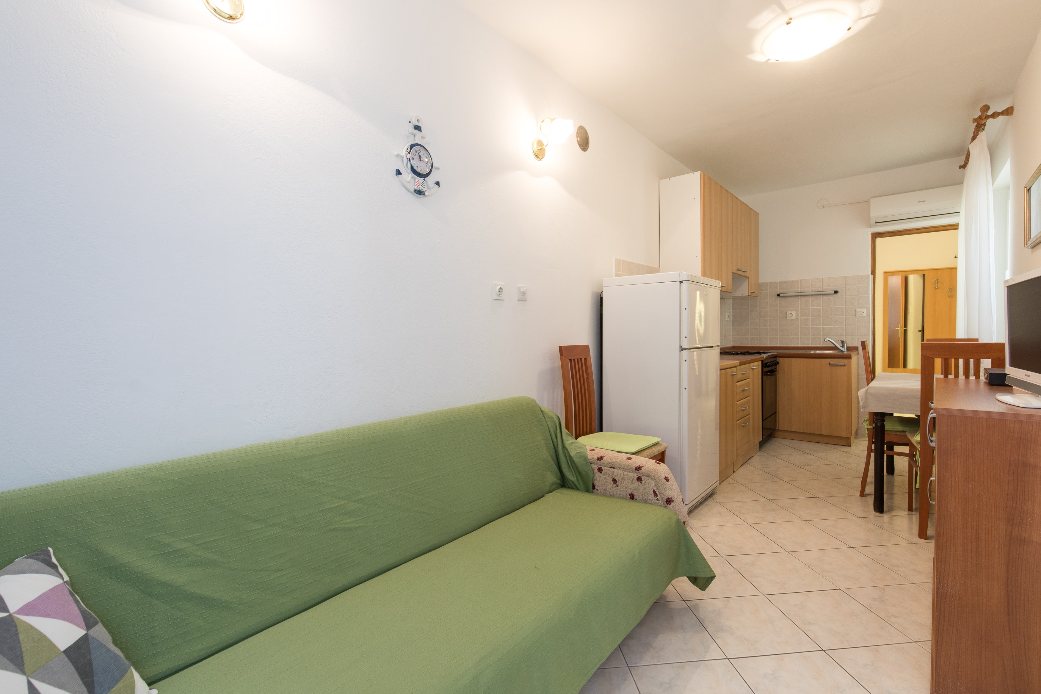 Two bedroom apartment near beach Baška, Krk (A-19518-a) Two bedroom apartment near beach Baška, Krk (A-19518-a)