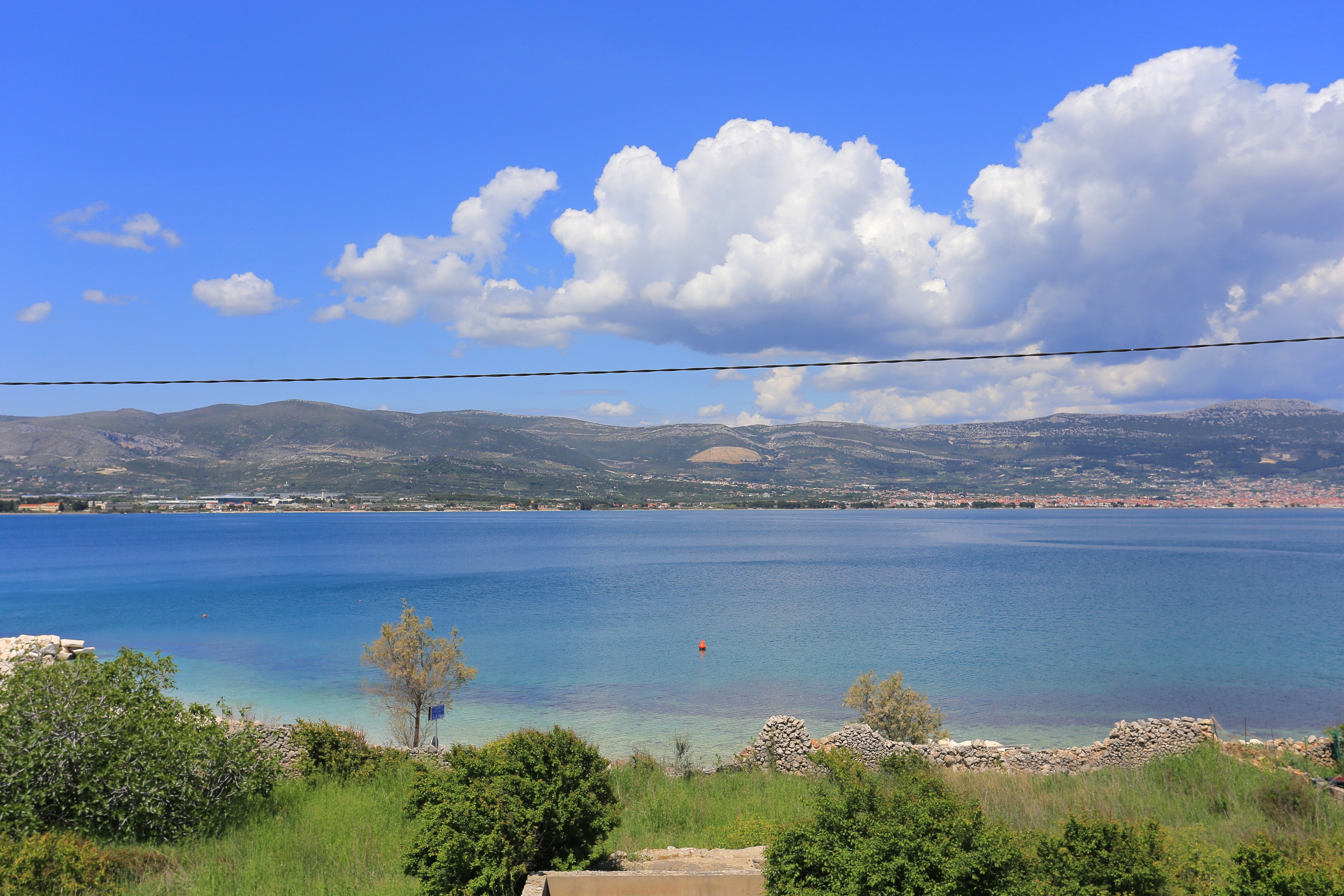 One bedroom apartment near beach Arbanija, Čiovo  A-b
