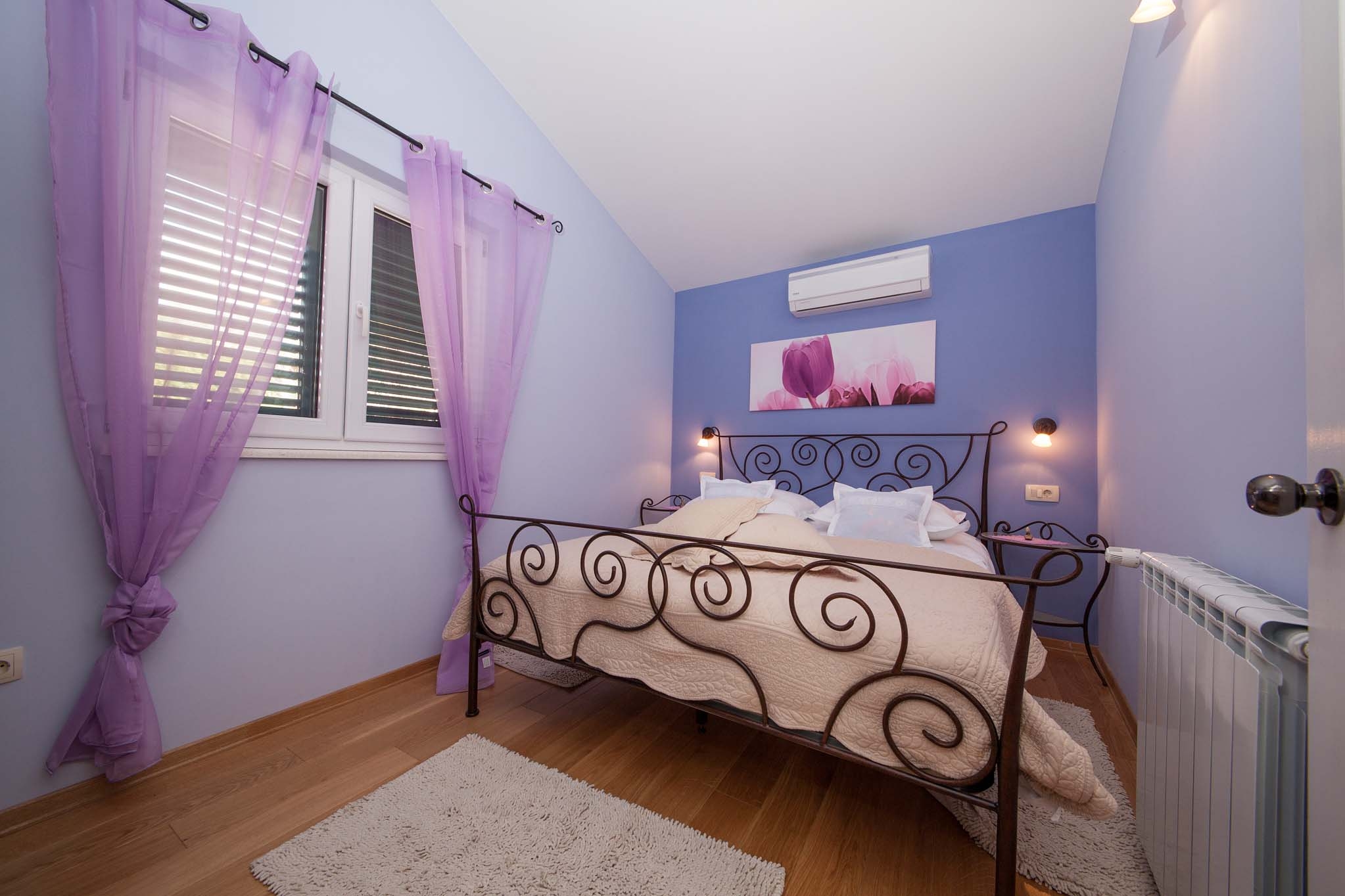 Three bedroom house with terrace and sea view Gornja Podgora, Makarska  K