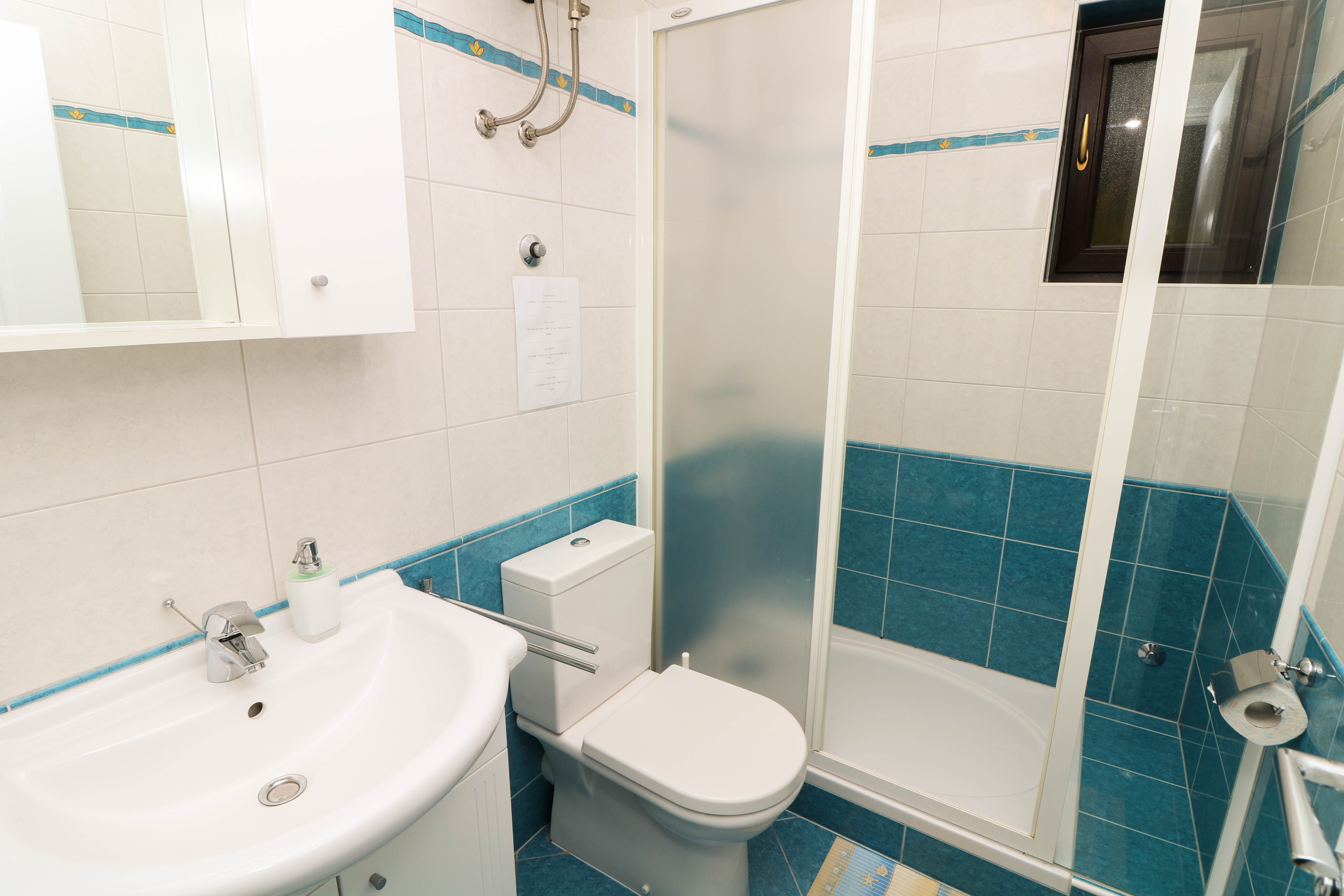 One bedroom apartment with terrace and sea view Baška, Krk  A-b