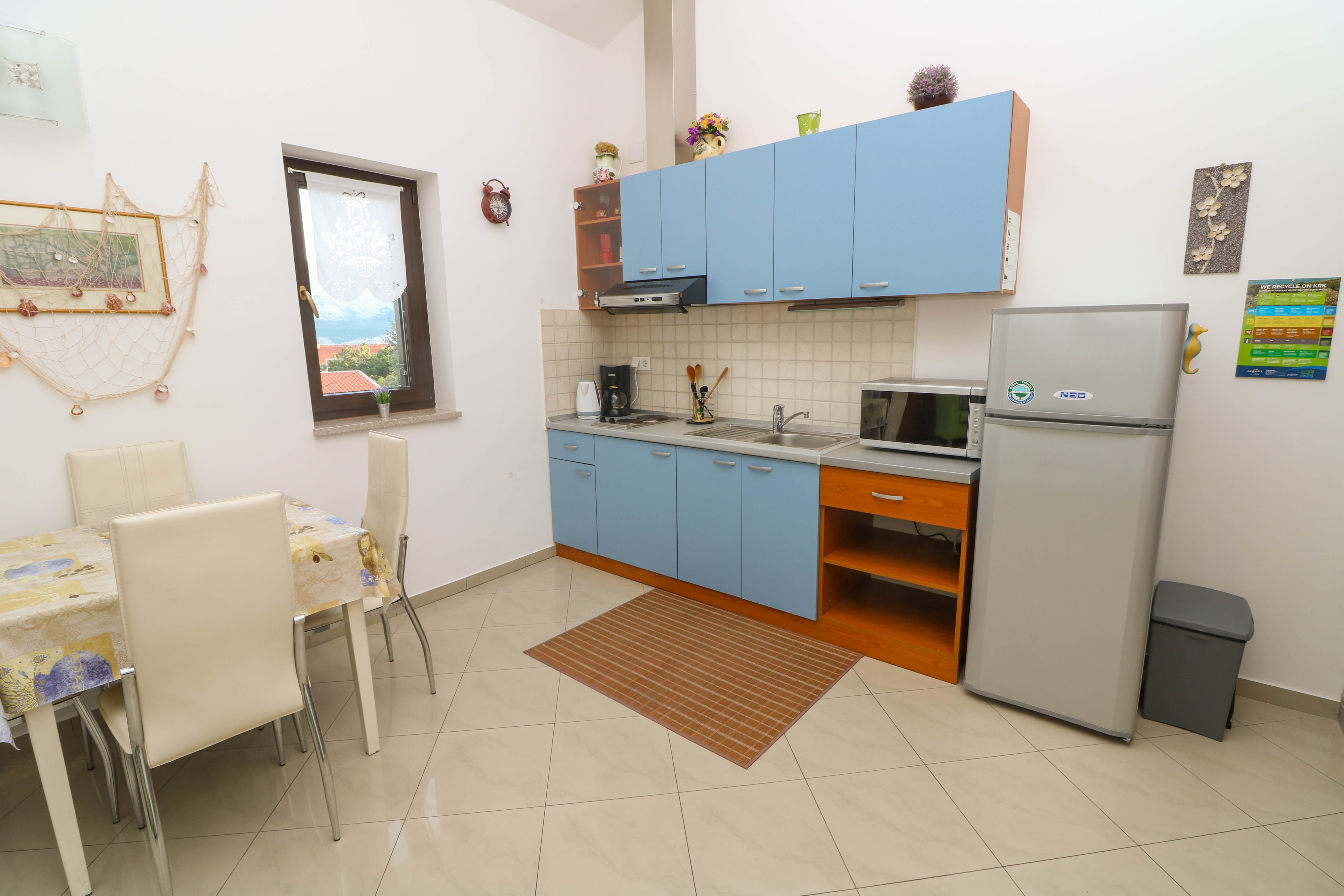 One bedroom apartment with terrace and sea view Baška, Krk  A-b