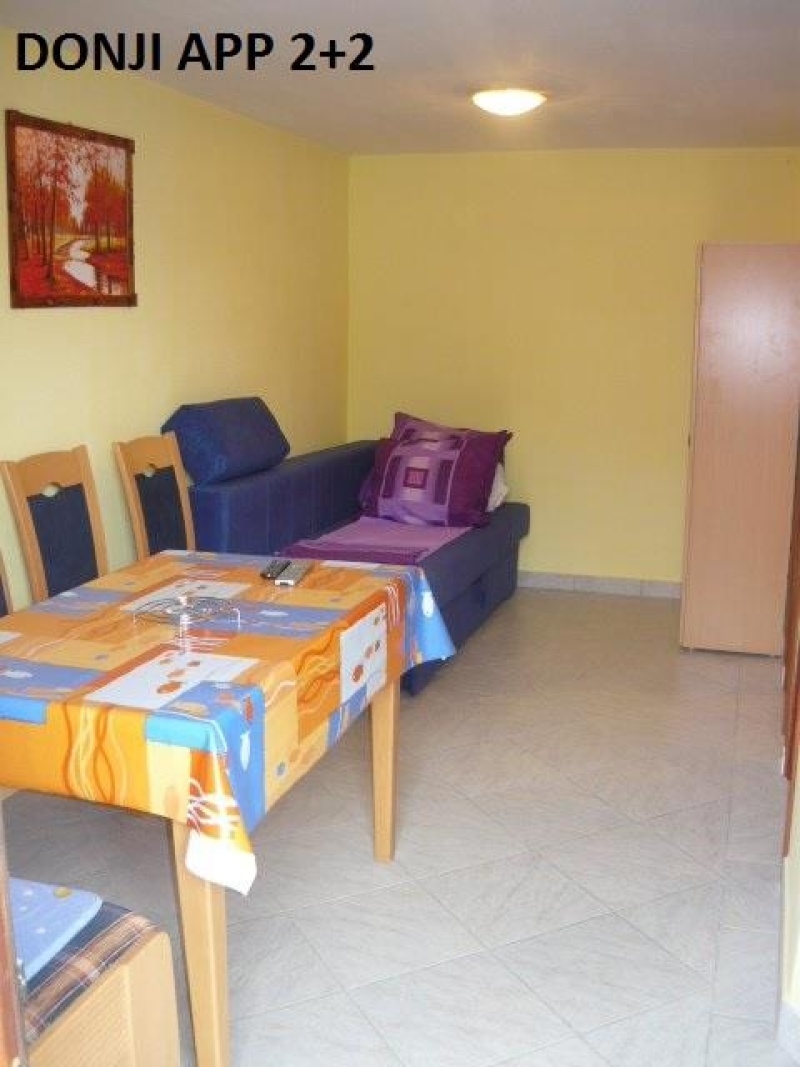 One bedroom apartment with terrace Vir  A-a