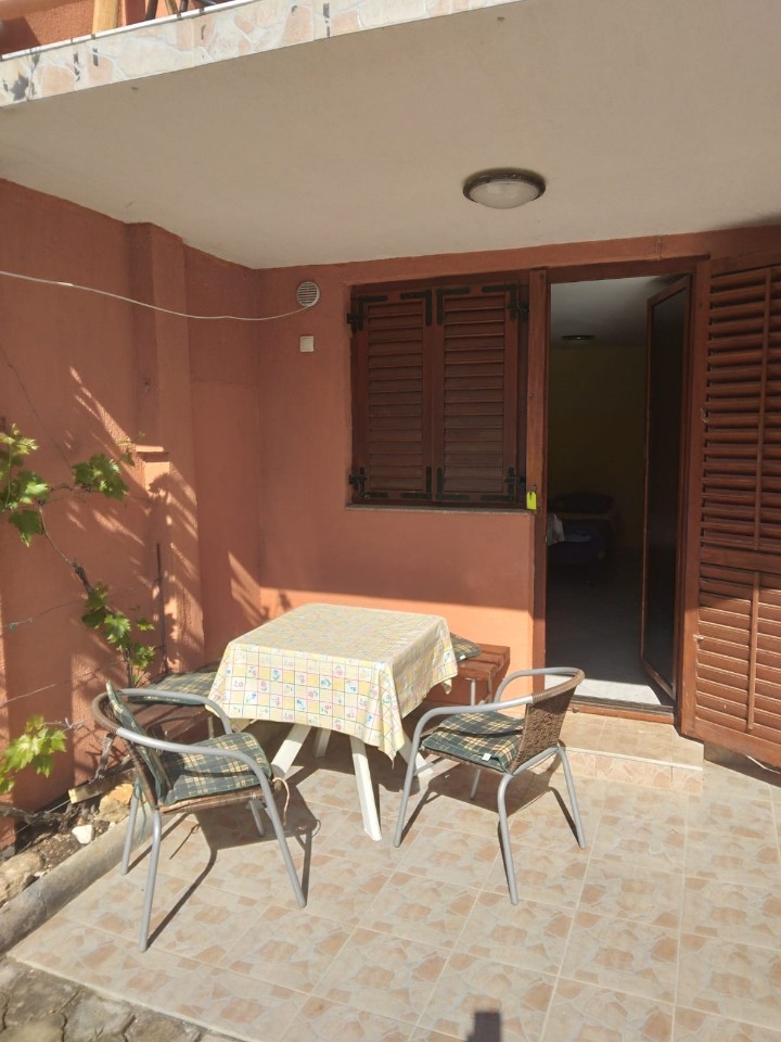 One bedroom apartment with terrace Vir  A-a