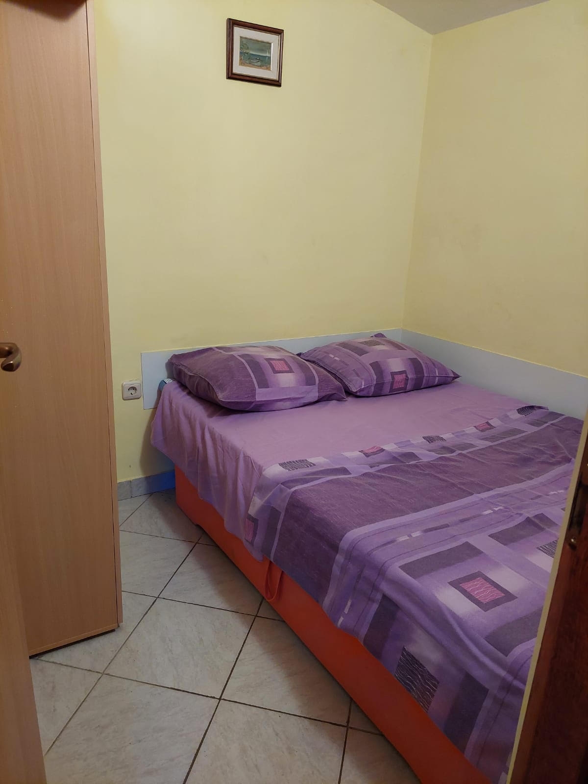 One bedroom apartment with terrace Vir  A-b