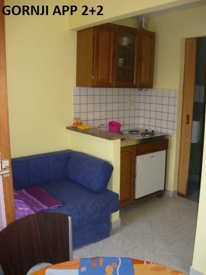 One bedroom apartment with terrace Vir  A-b
