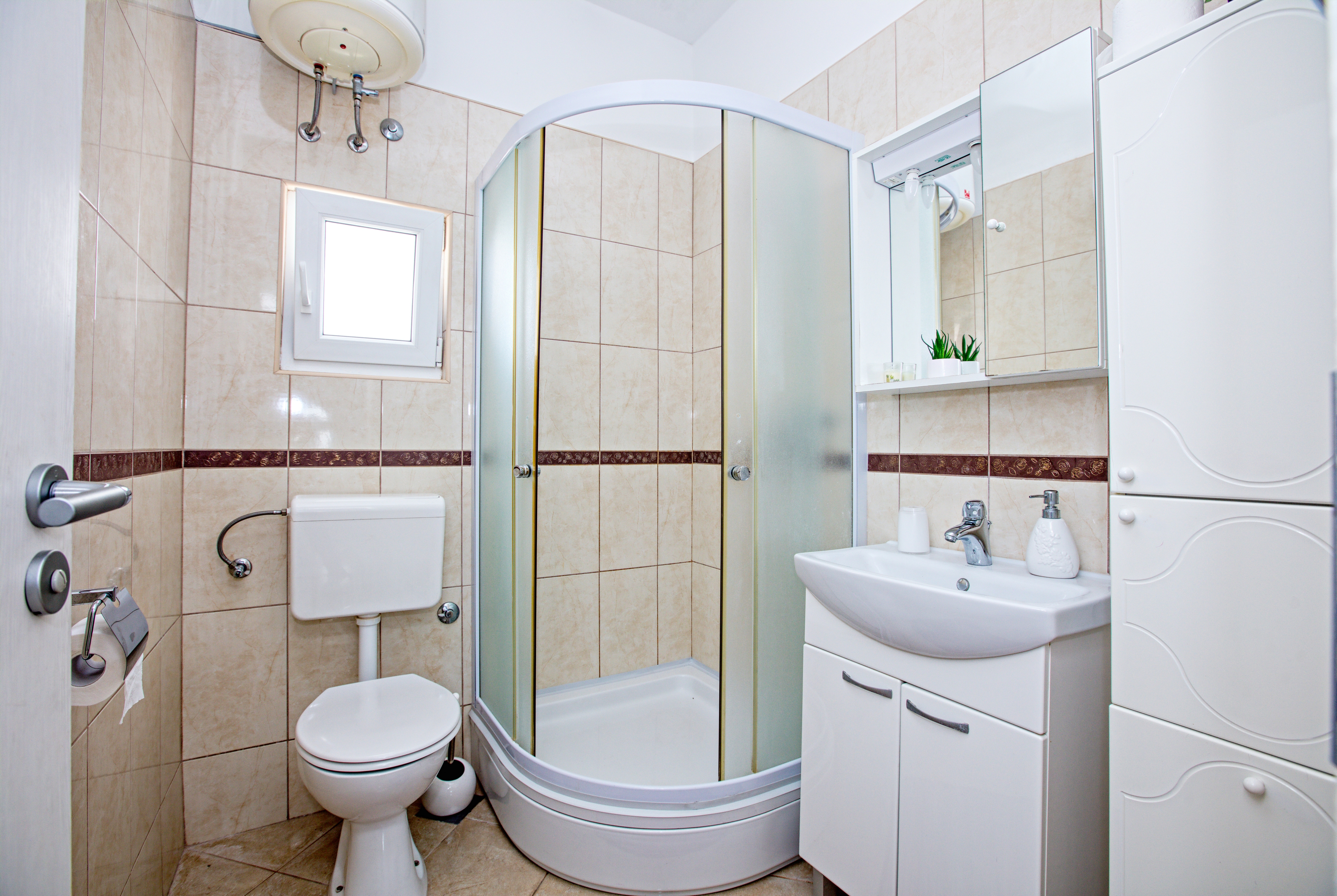 Four bedroom house with terrace and sea view Ražanj, Rogoznica  K