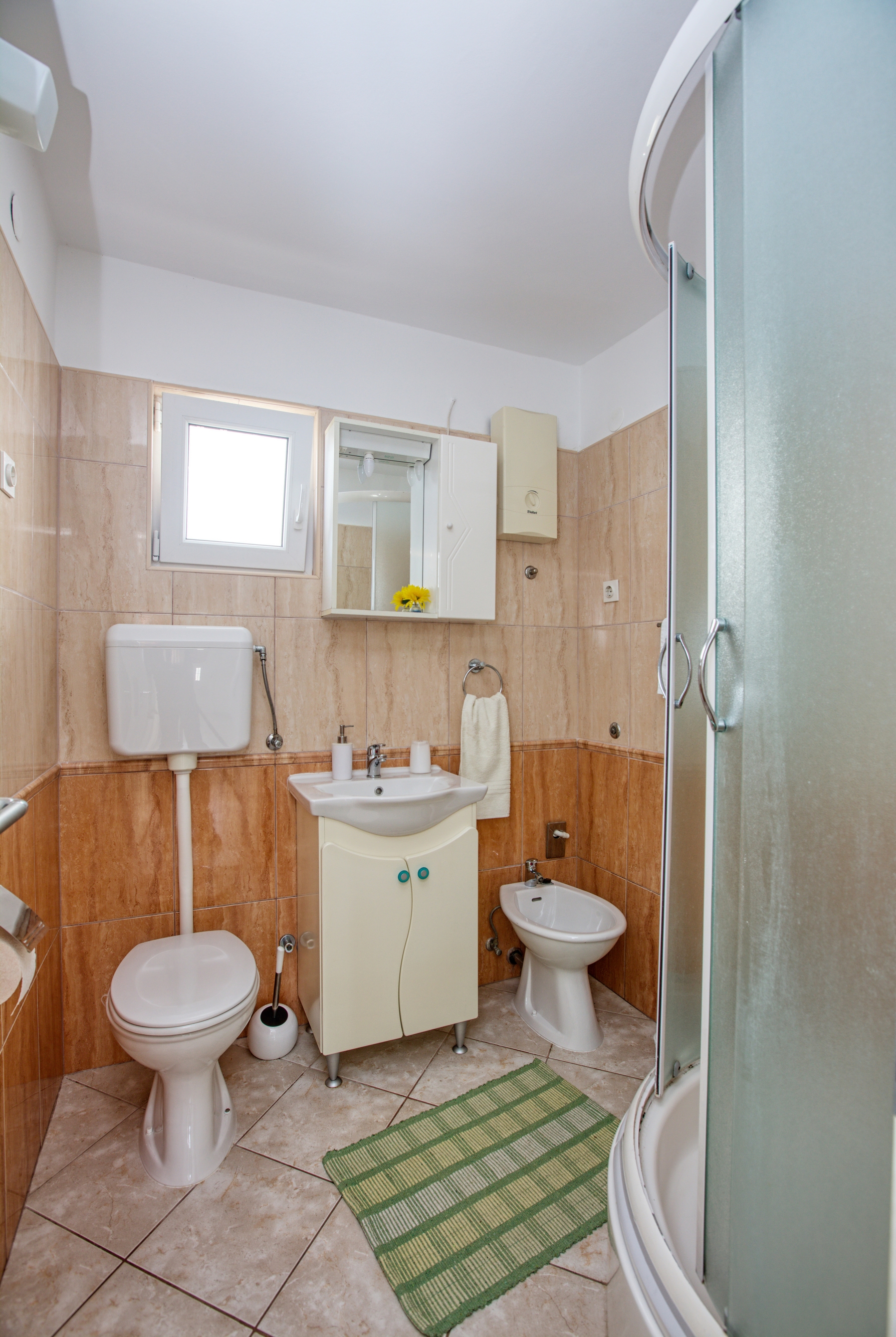 Four bedroom house with terrace and sea view Ražanj, Rogoznica  K
