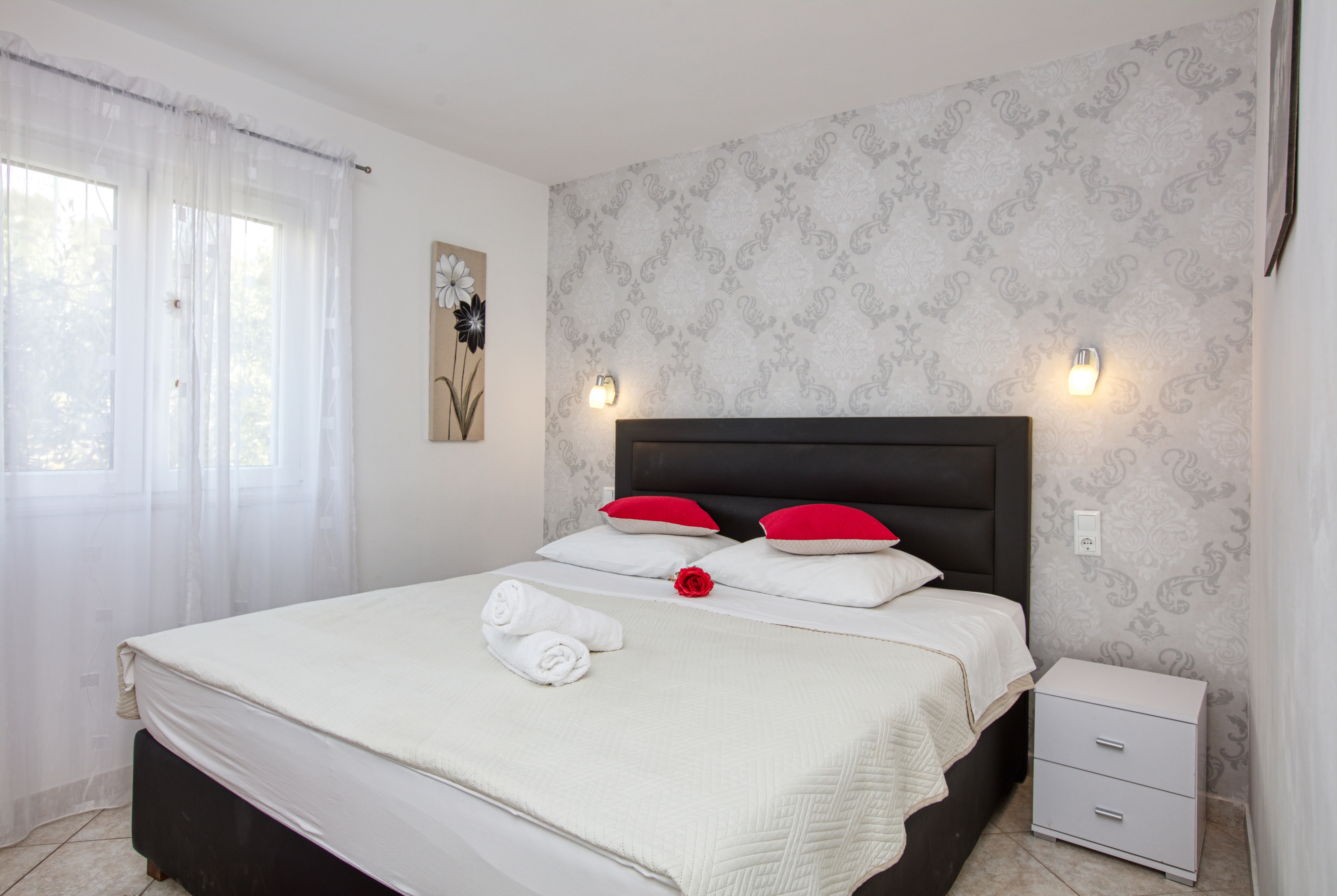 Four bedroom house with terrace and sea view Ražanj, Rogoznica  K