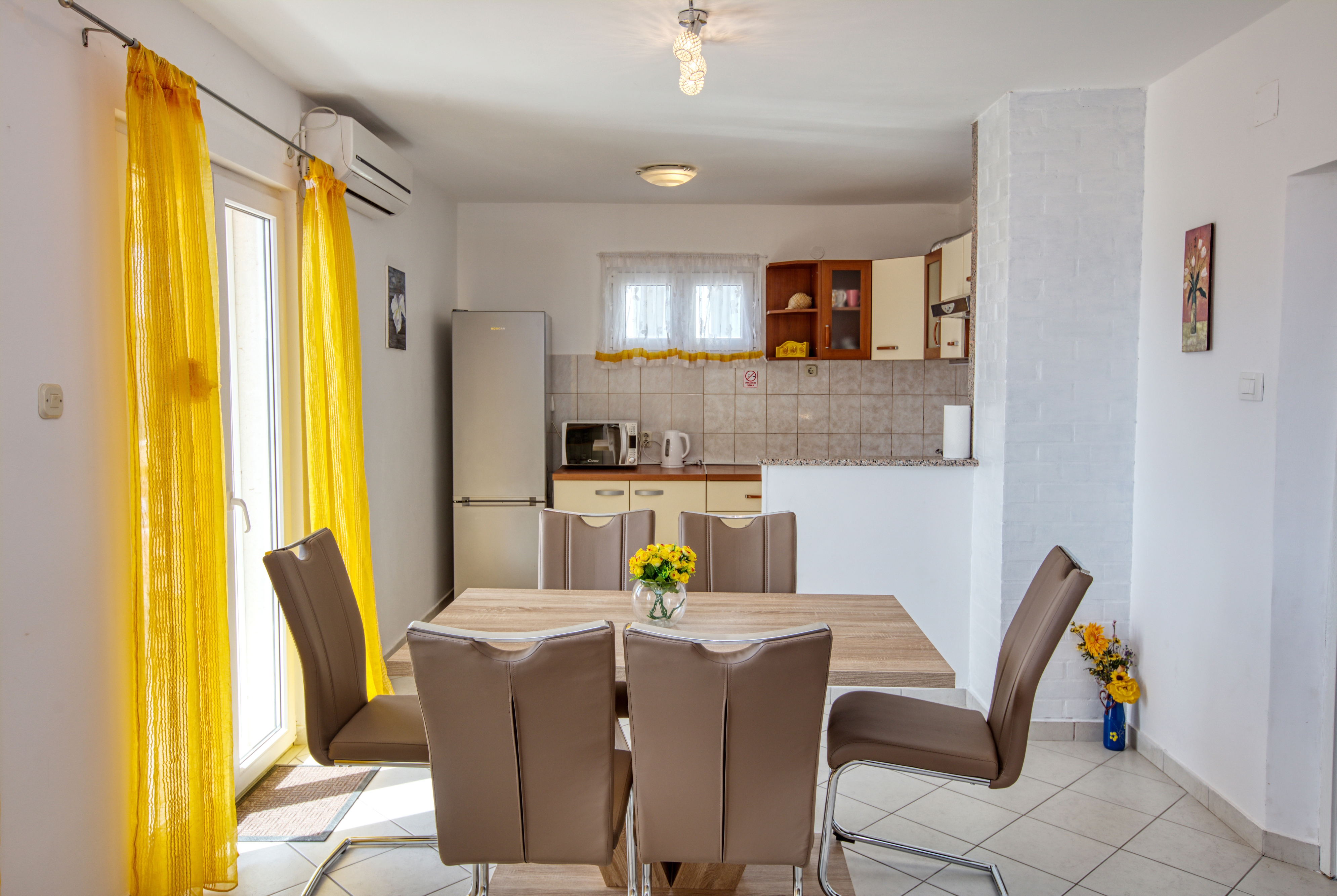 Four bedroom house with terrace and sea view Ražanj, Rogoznica  K