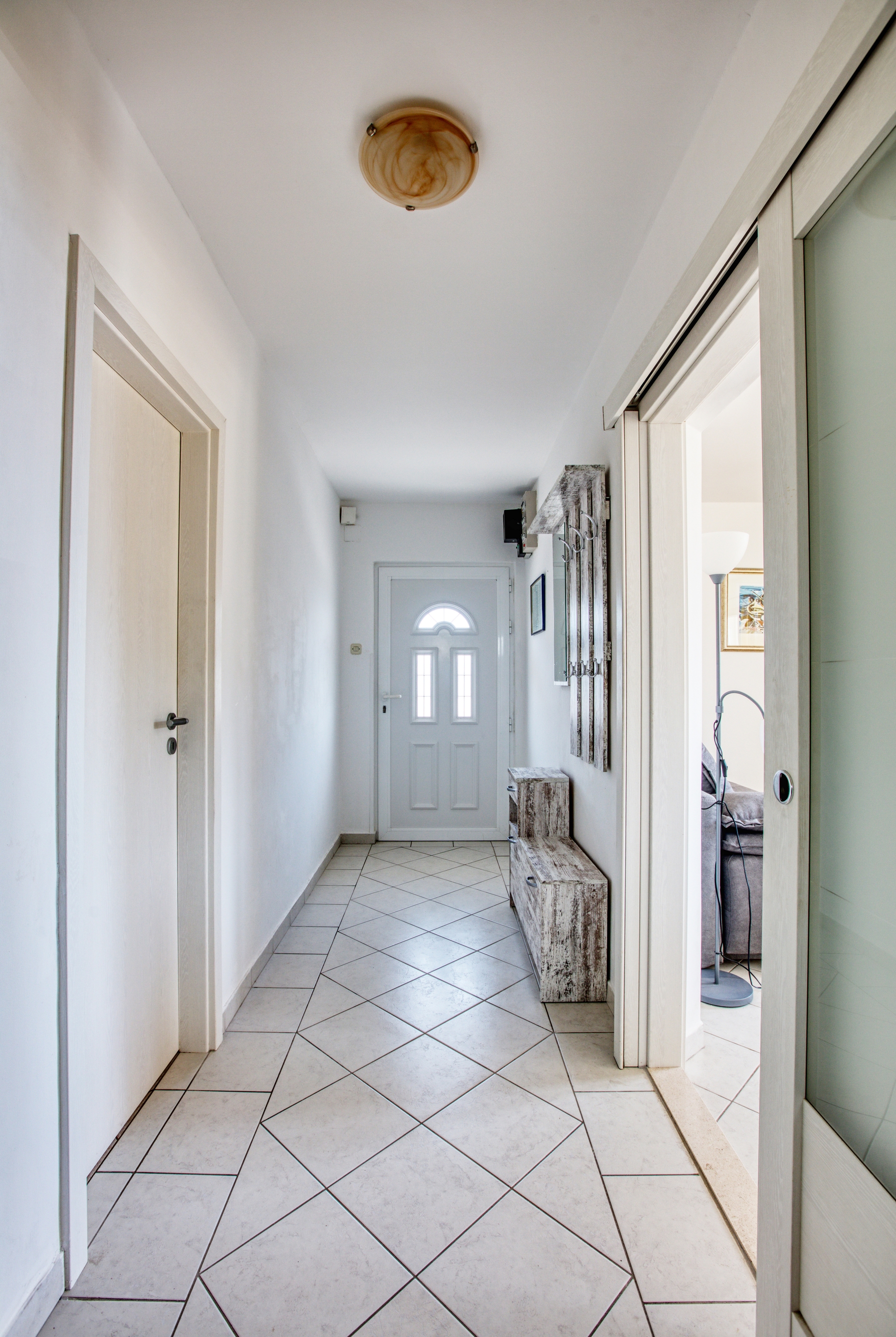Four bedroom house with terrace and sea view Ražanj, Rogoznica  K