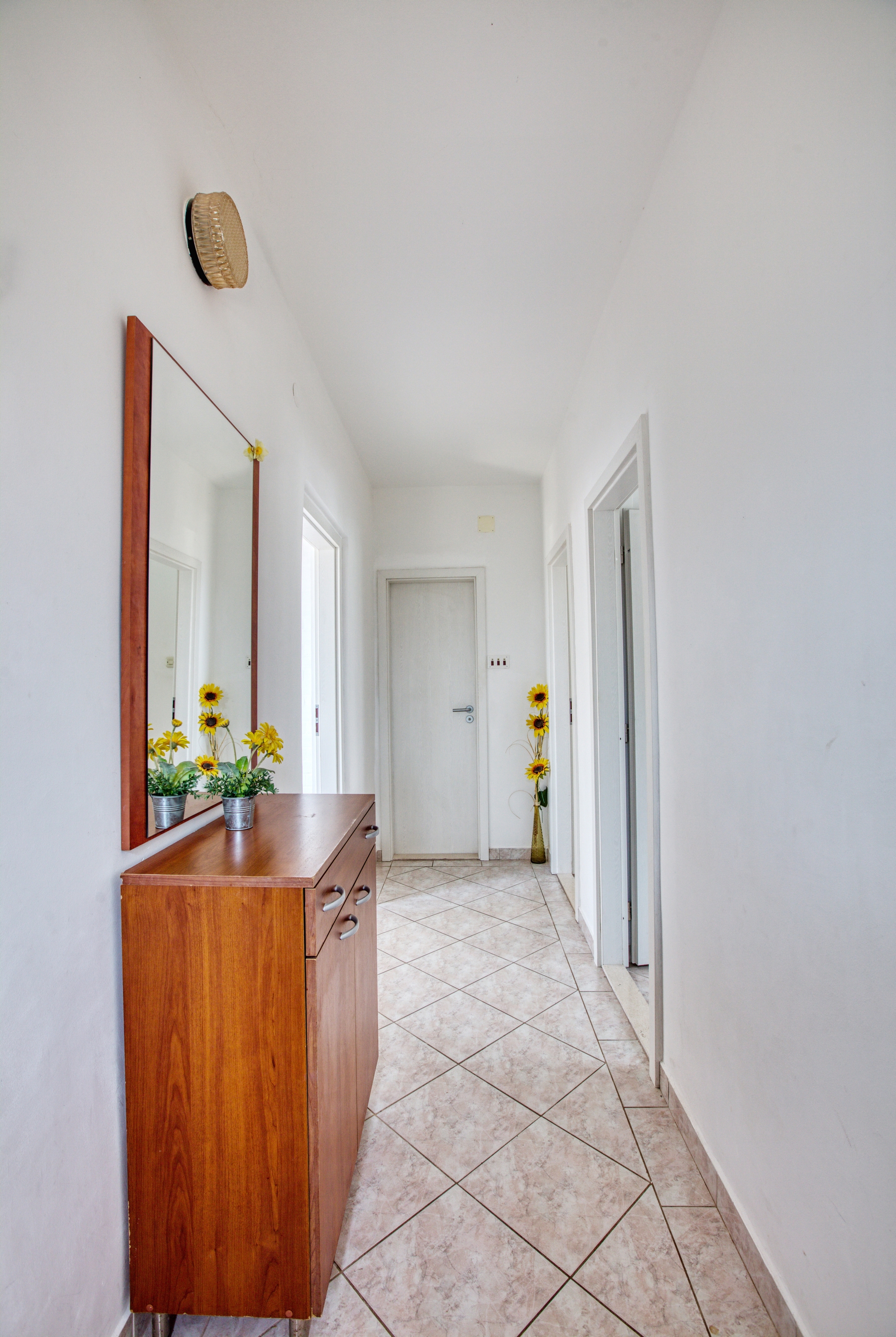 Four bedroom house with terrace and sea view Ražanj, Rogoznica  K