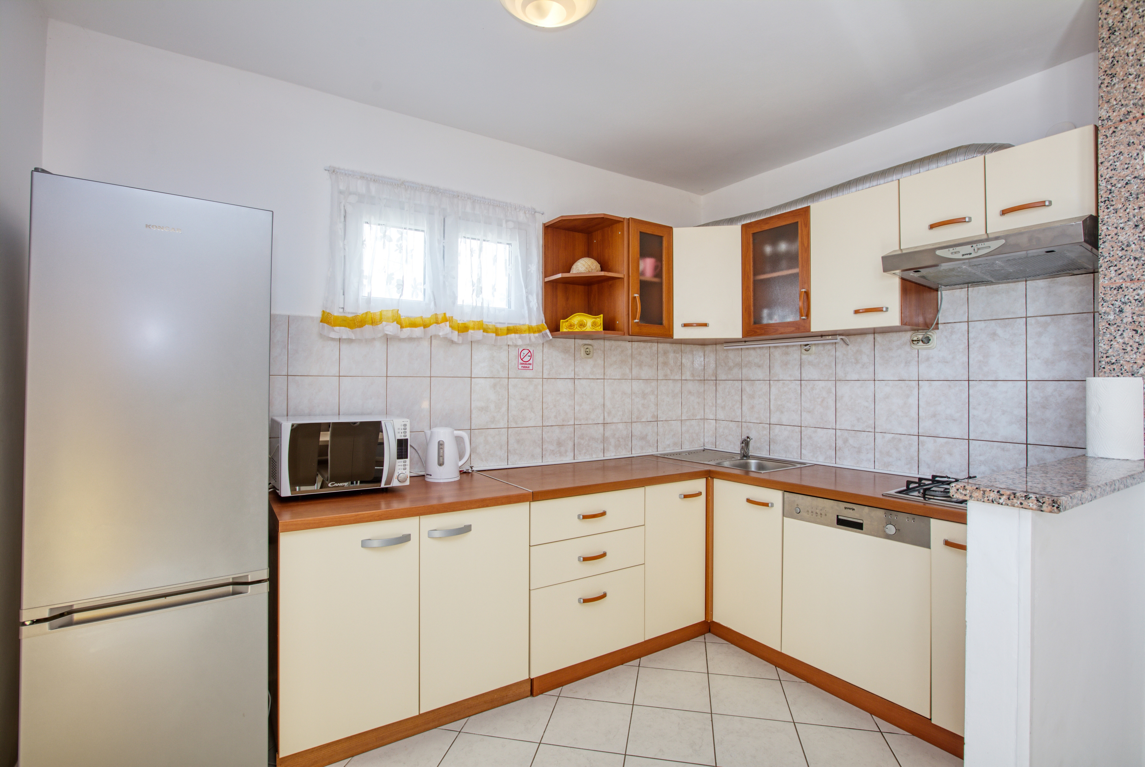 Four bedroom house with terrace and sea view Ražanj, Rogoznica  K