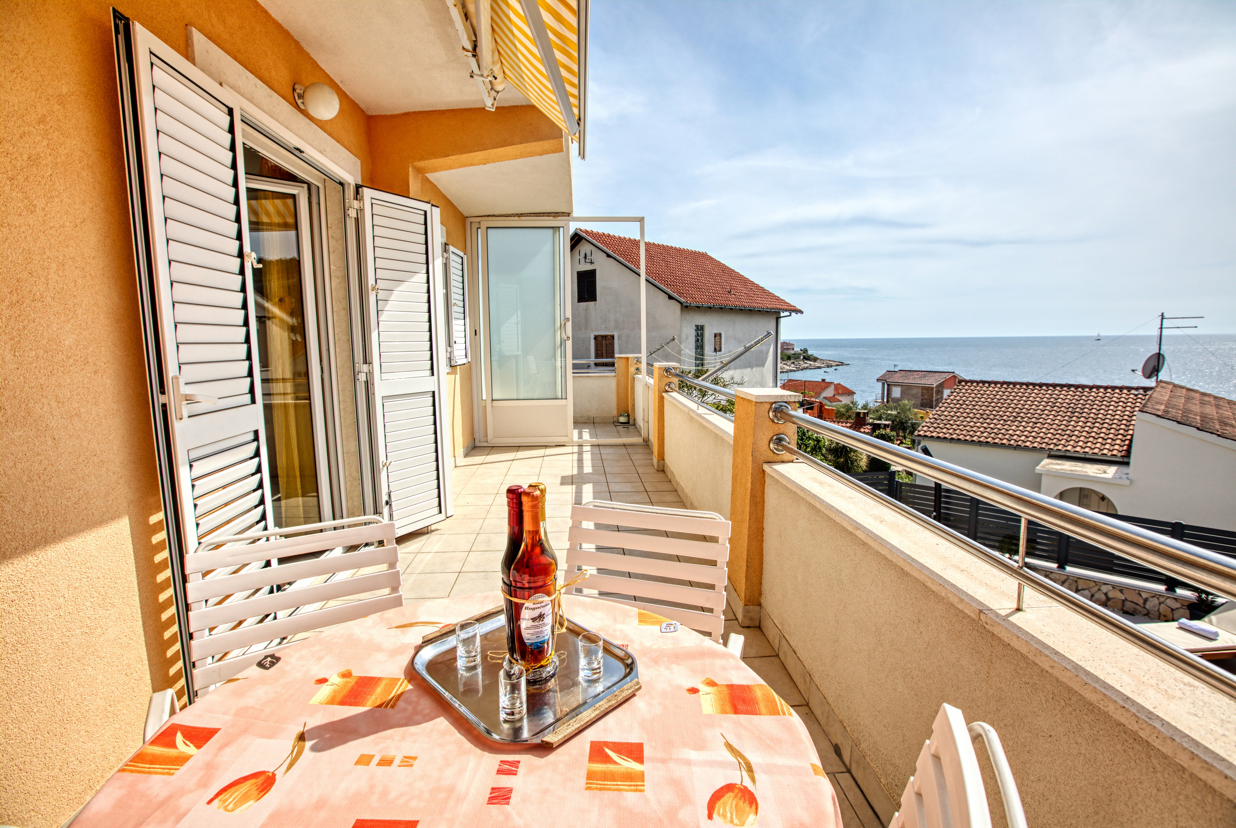 Four bedroom house with terrace and sea view Ražanj, Rogoznica  K
