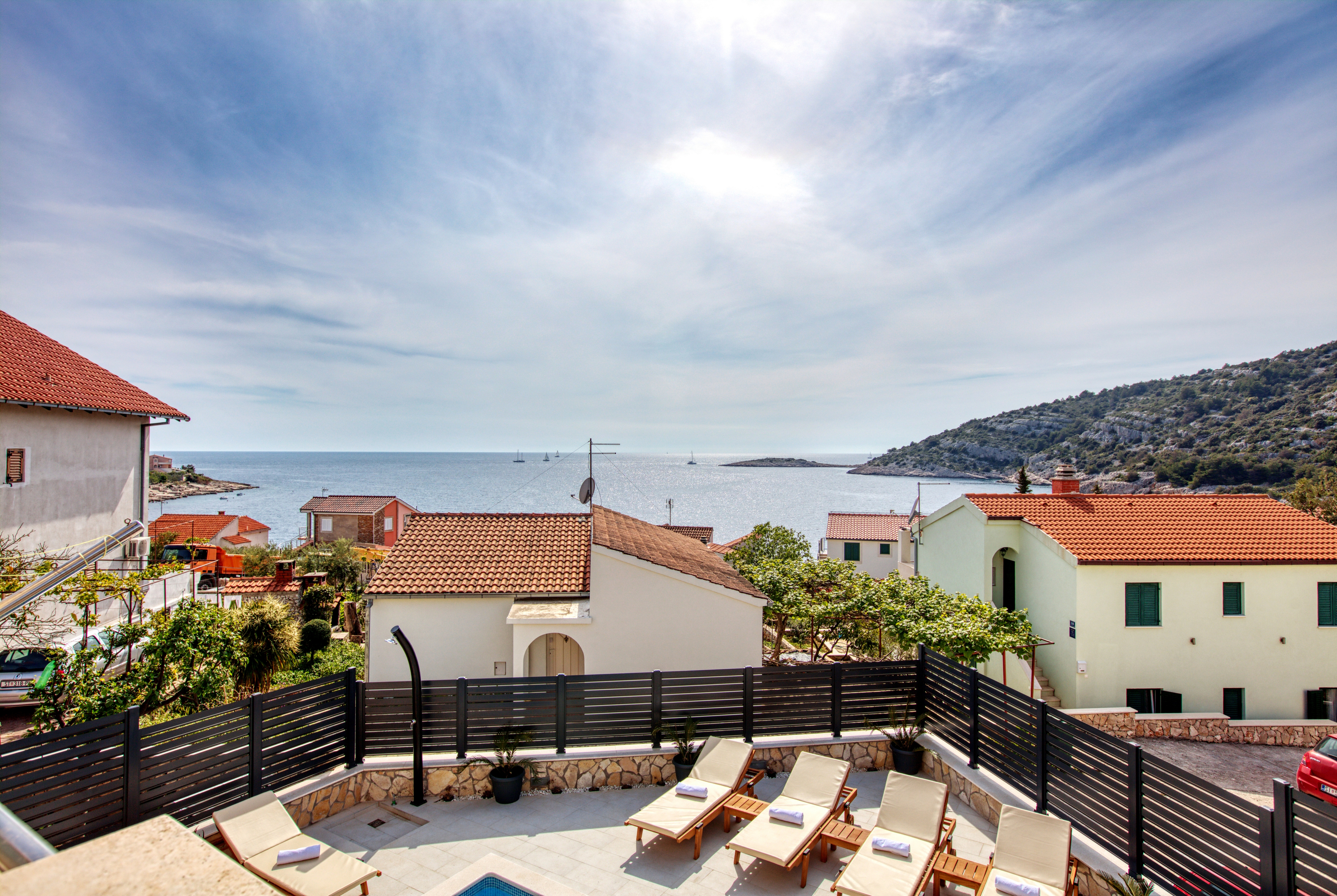 Four bedroom house with terrace and sea view Ražanj, Rogoznica  K