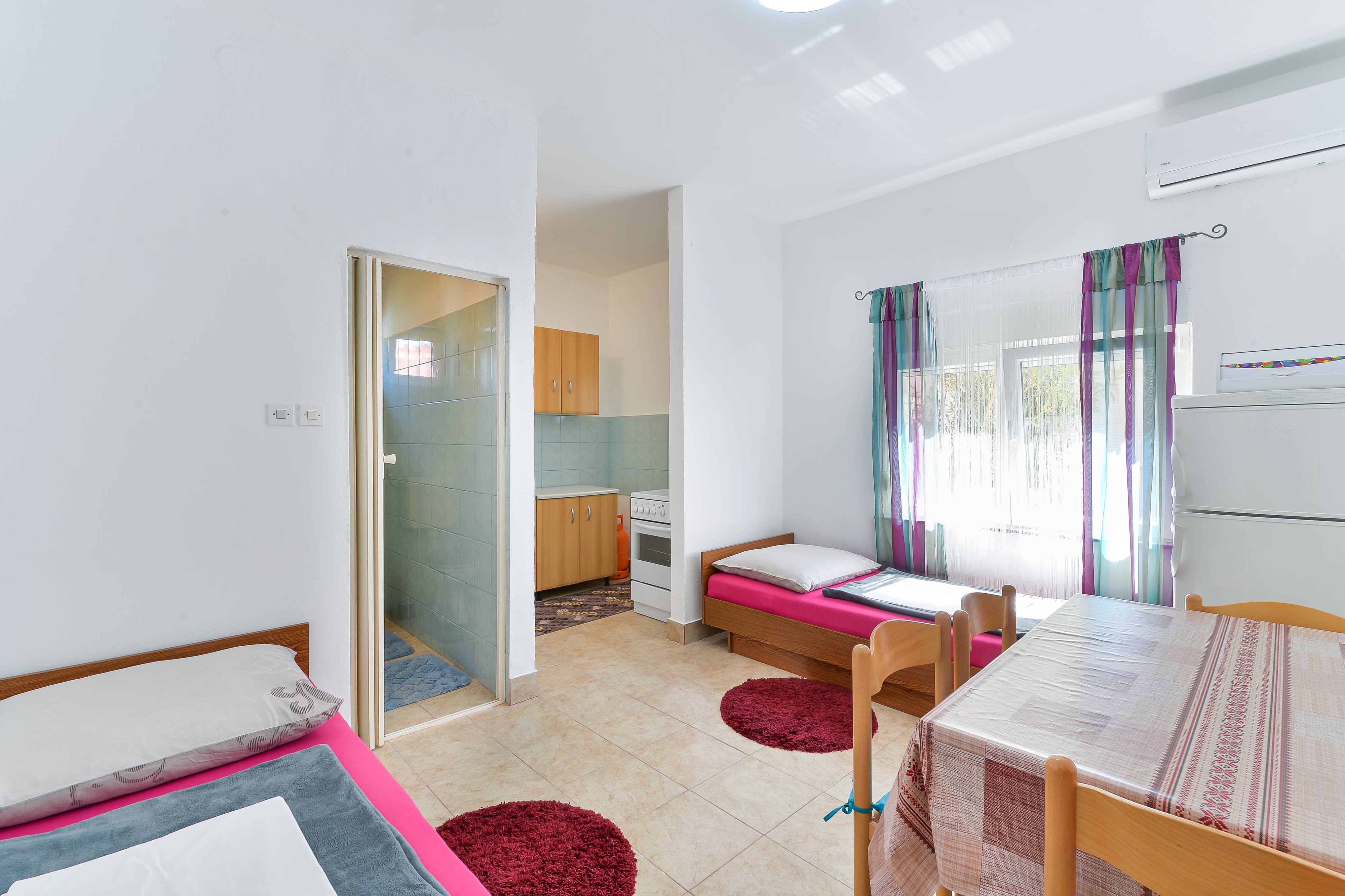 One bedroom apartment with air-conditioning Nin, Zadar (A-19555-a)