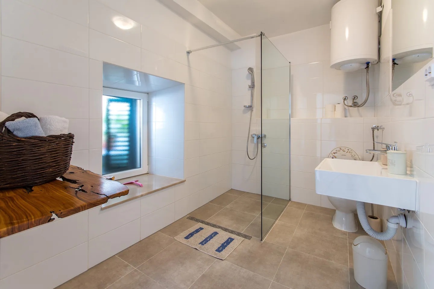 Two bedroom apartment with terrace and sea view Babino Polje, Mljet  A-a