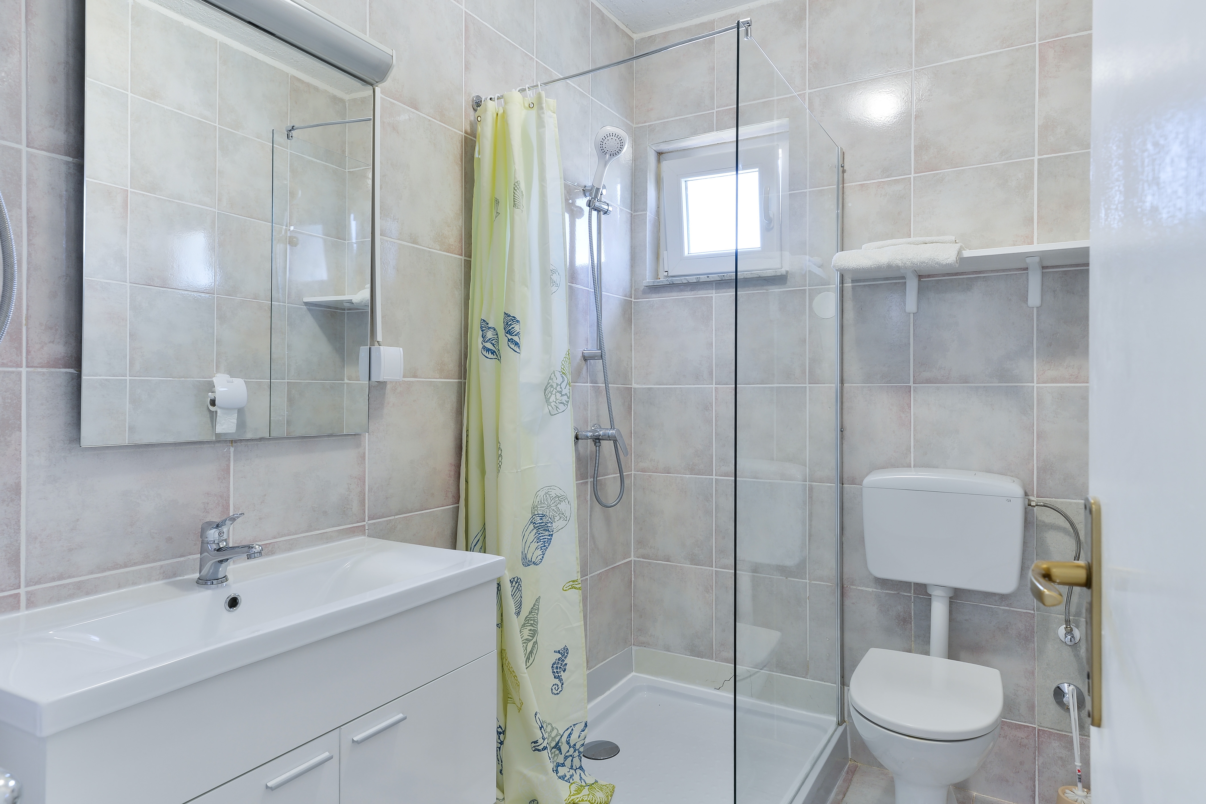 Three bedroom apartment with balcony Vir  A-a