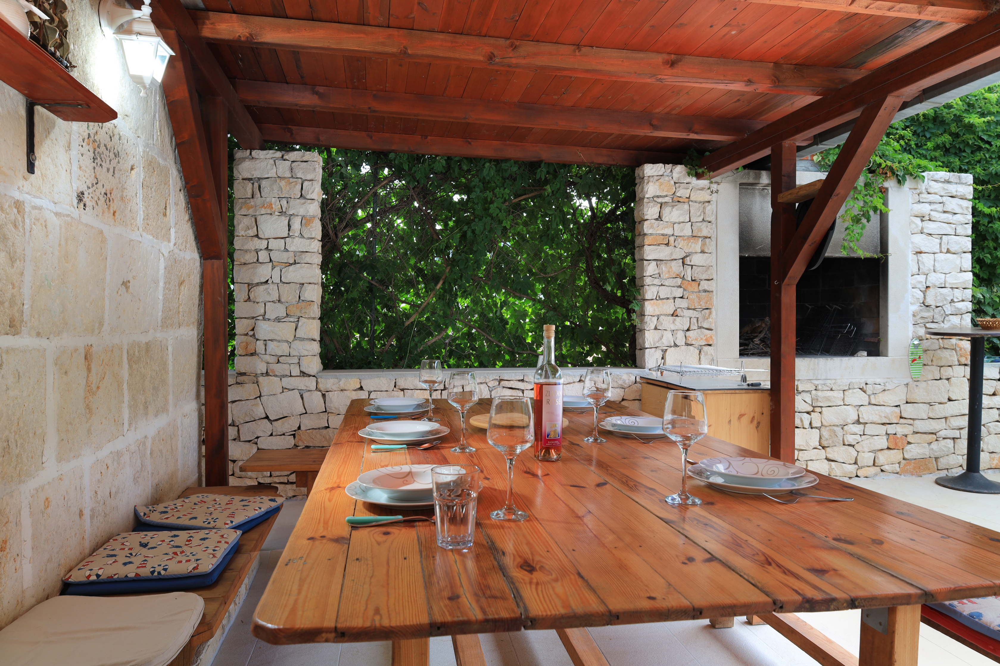 Three bedroom house with terrace Postira, Brač  K