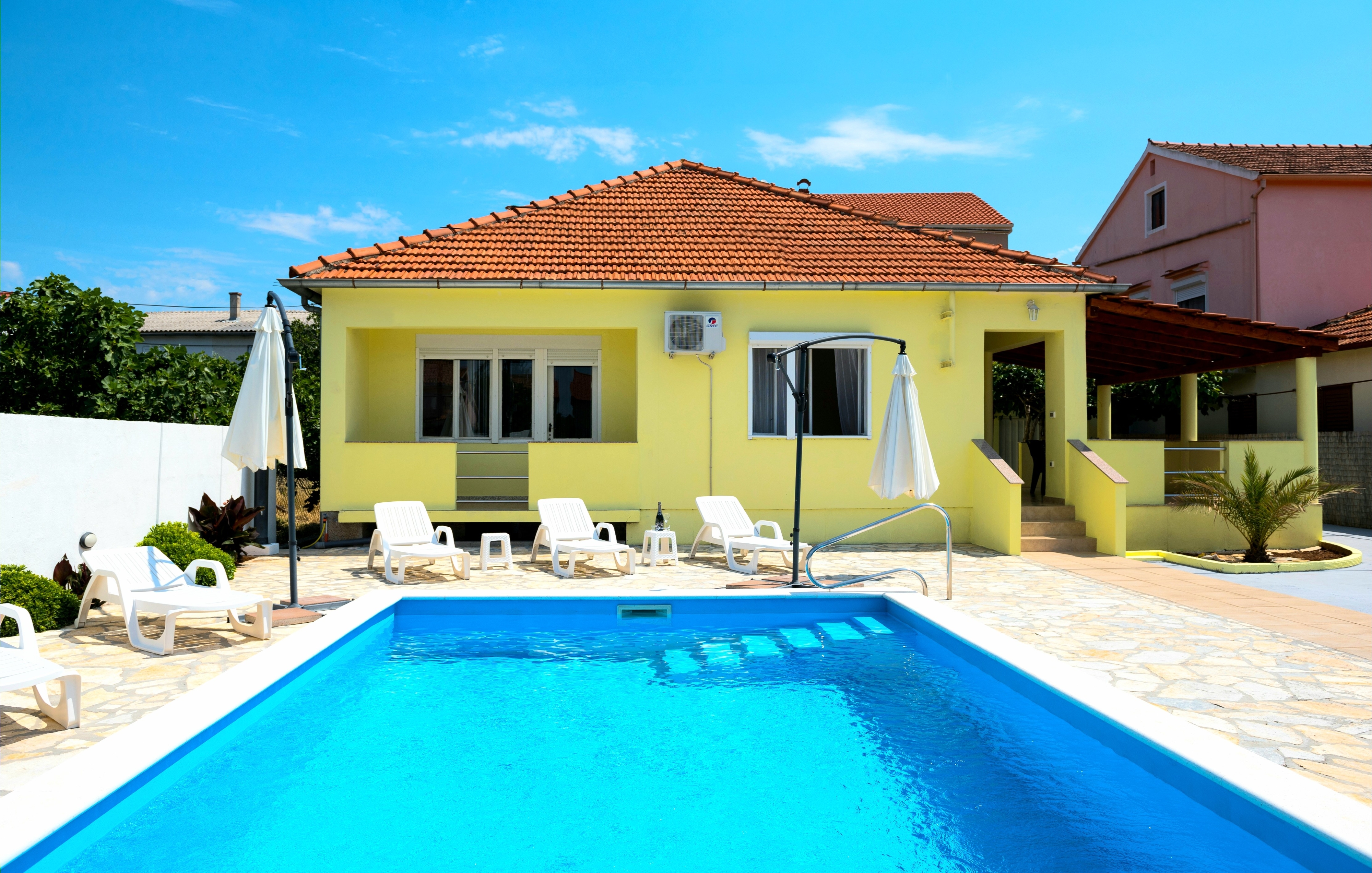 Two bedroom house with terrace Sukošan, Zadar (K-19564) Two bedroom house with terrace Sukošan, Zadar (K-19564)