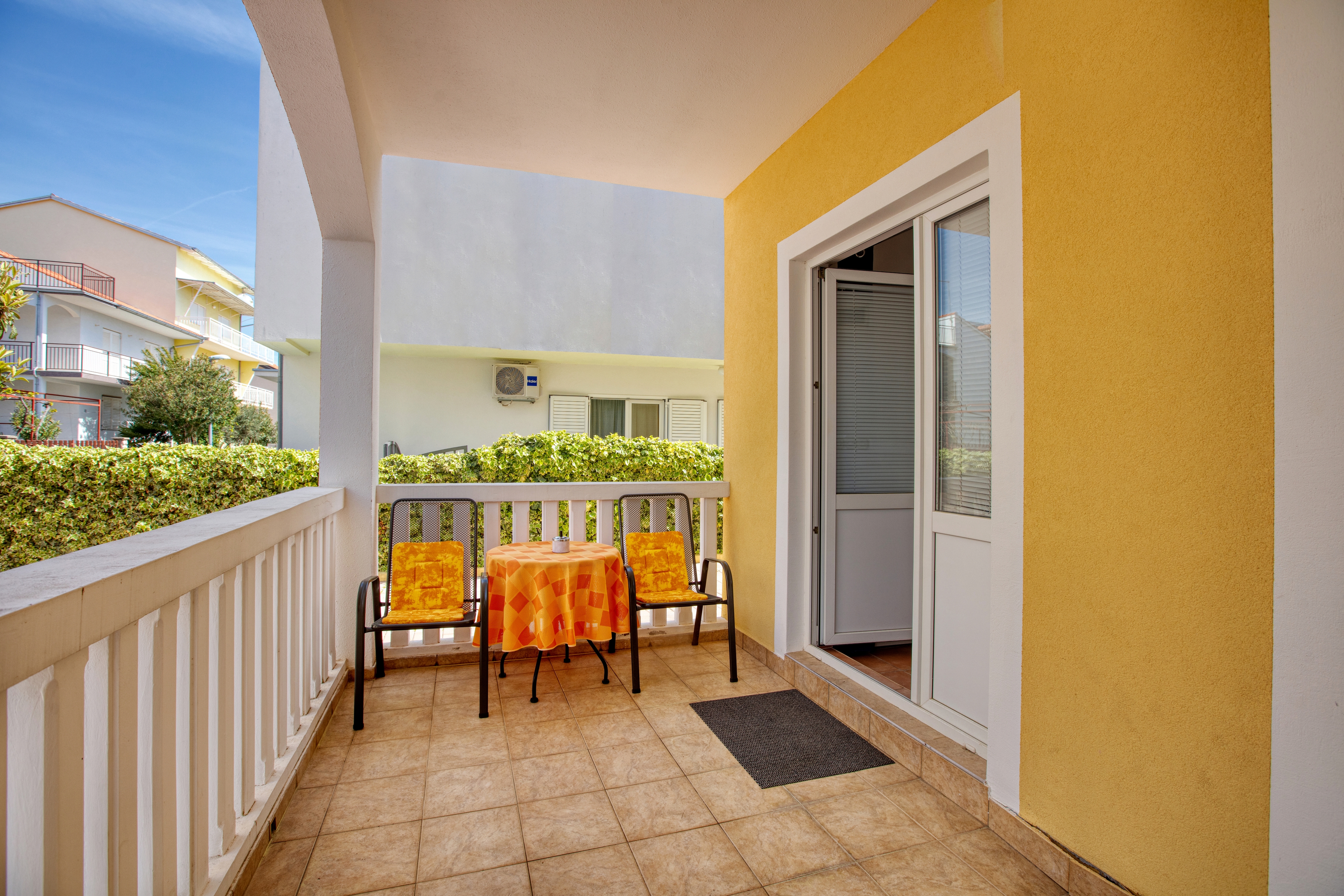 Studio flat with terrace Vodice (AS-19577-a) Studio flat with terrace Vodice (AS-19577-a)