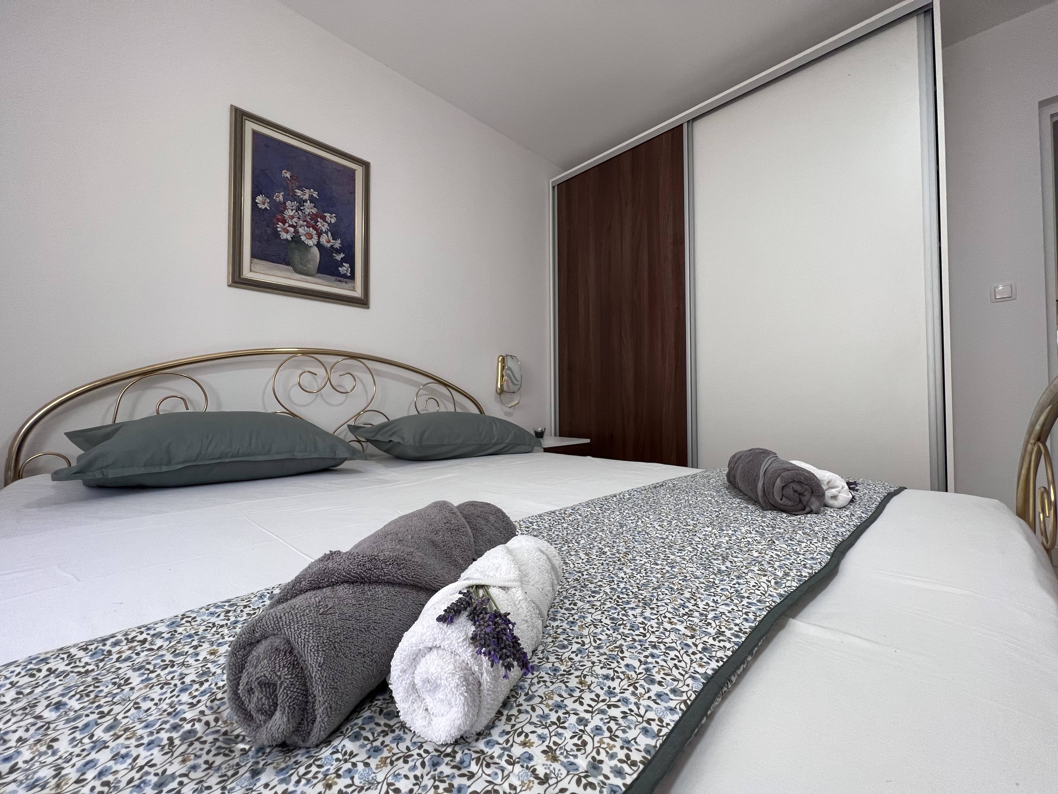 One bedroom house with terrace Janjina, Pelješac  K