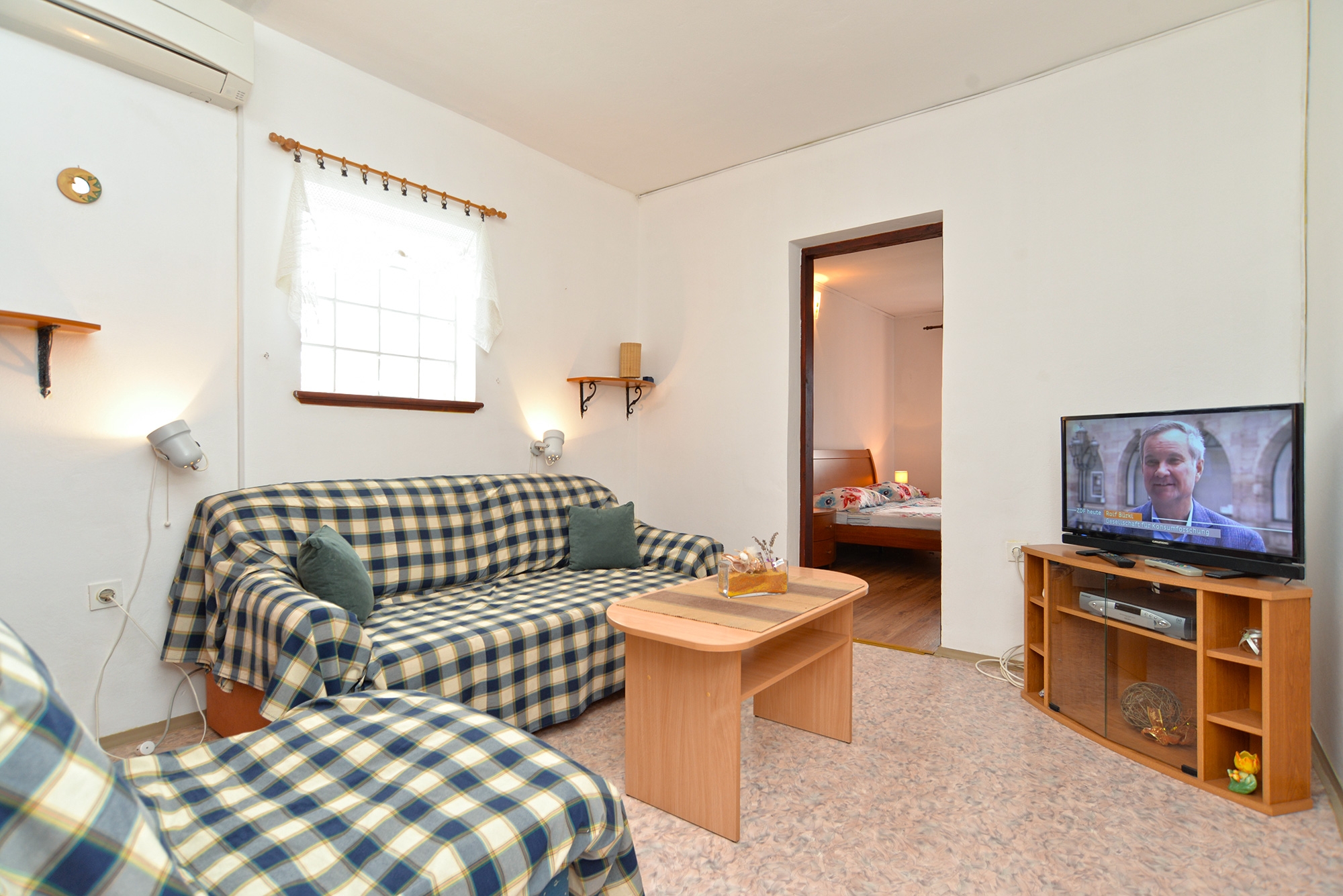 Two bedroom apartment with balcony Fažana (A-19595-a)