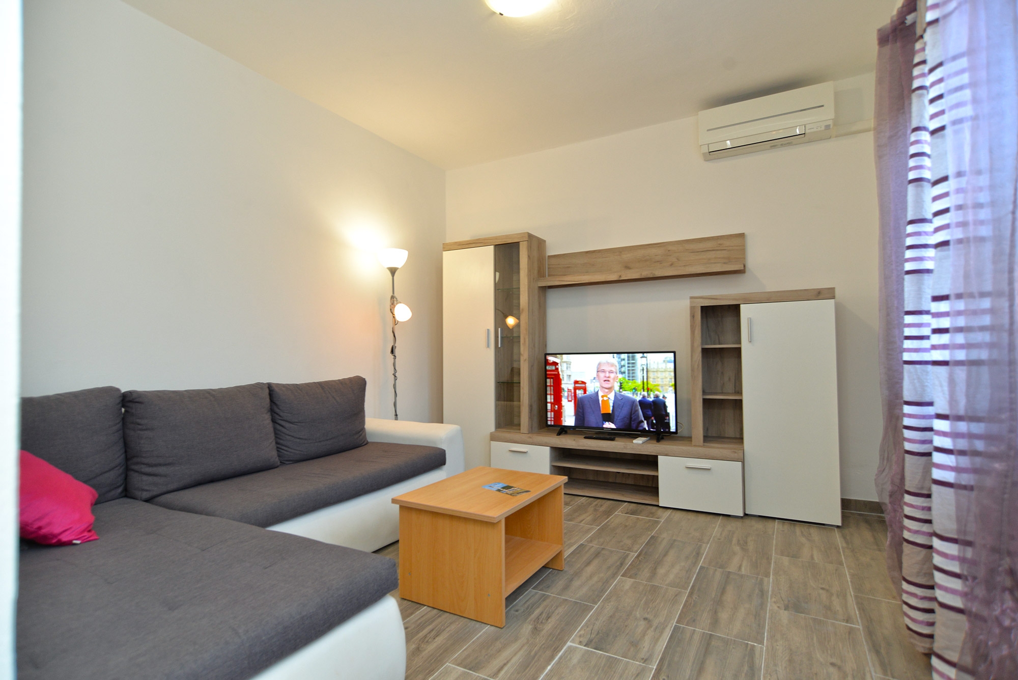 One bedroom apartment with terrace Fažana (A-19596-b)