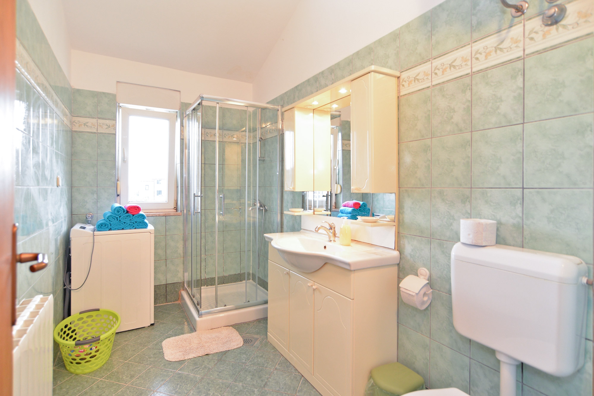 Three bedroom apartment with terrace Fažana  A-c