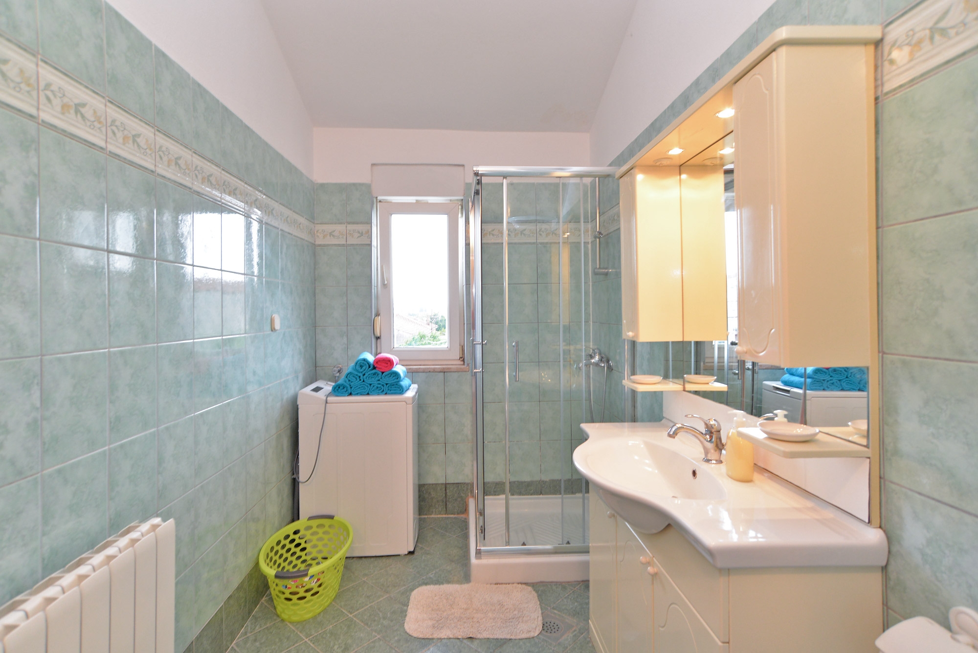 Three bedroom apartment with terrace Fažana  A-c