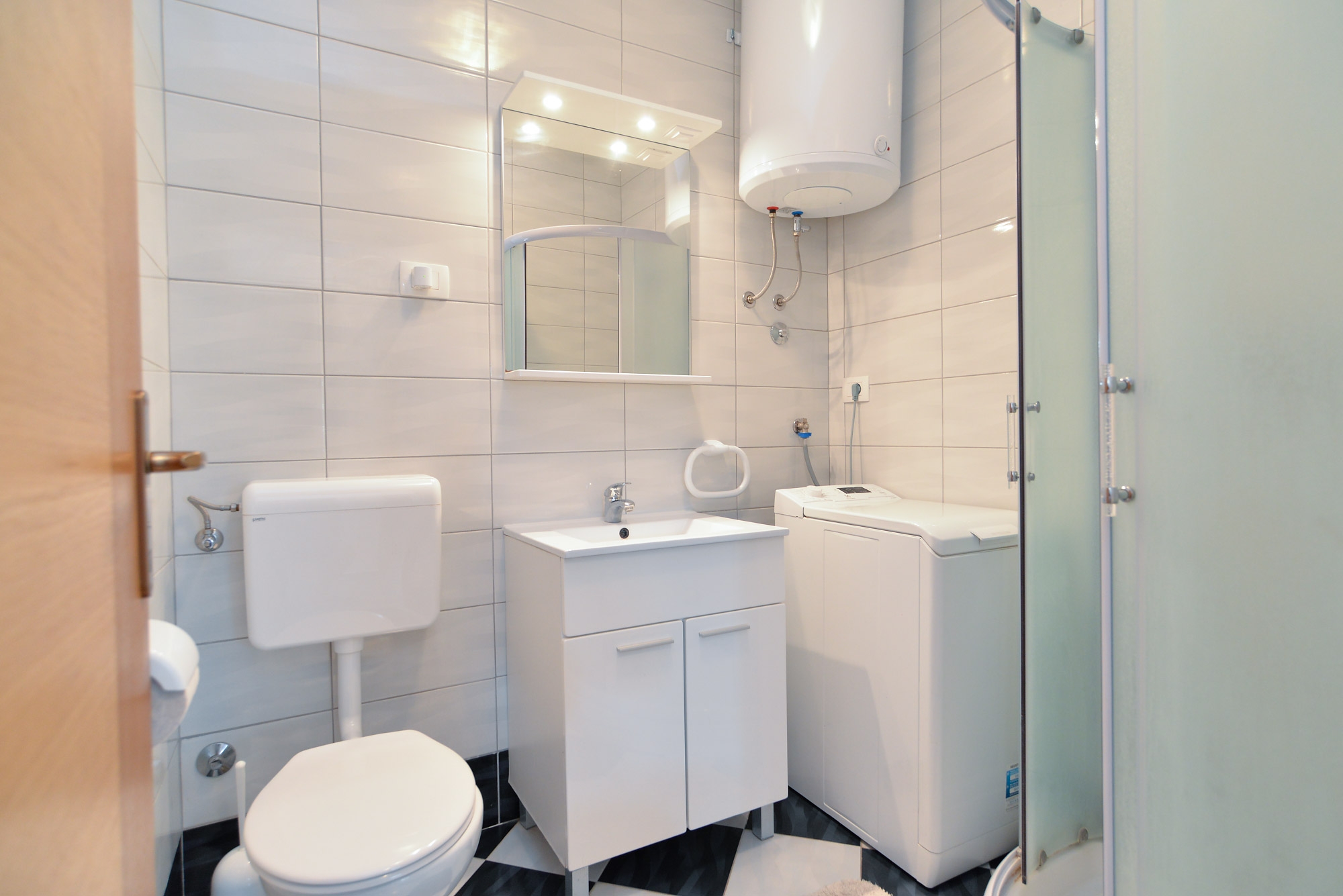 Two bedroom apartment with terrace Fažana  A-d