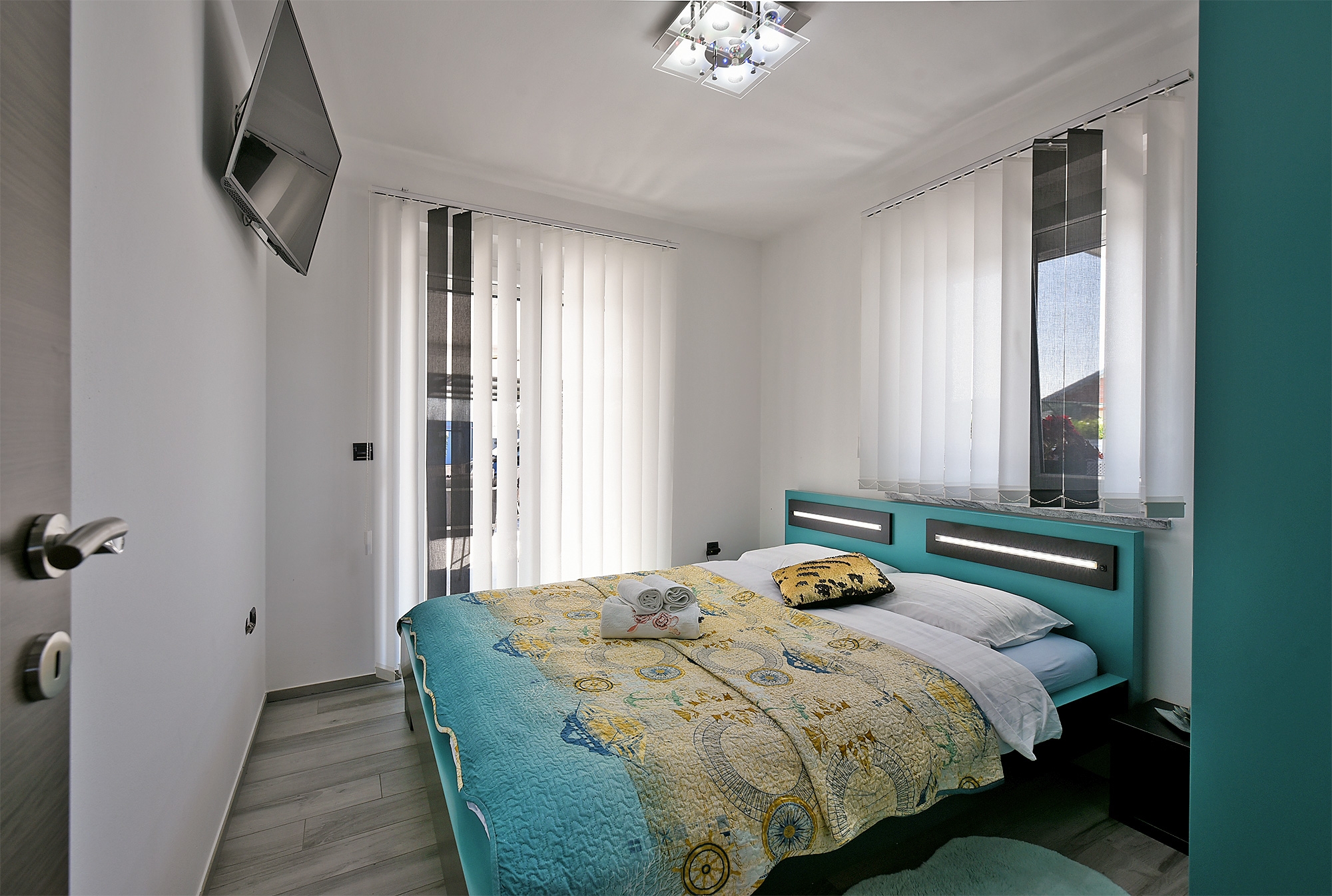 Four bedroom house with terrace Fažana  K