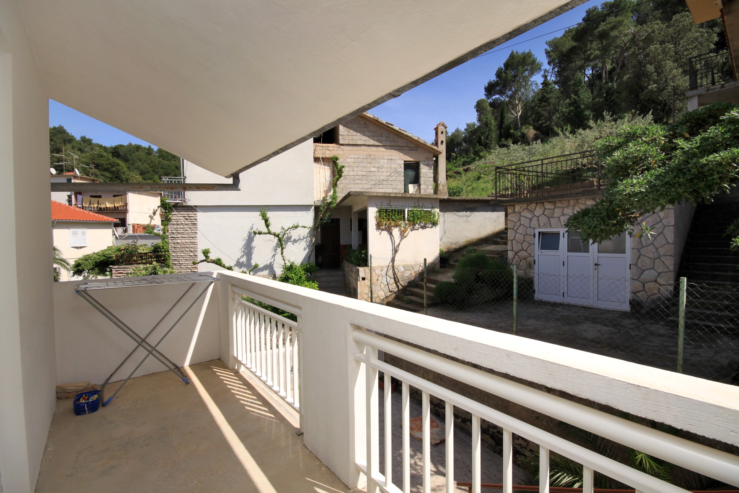 One bedroom apartment with balcony Jelsa, Hvar  A-b