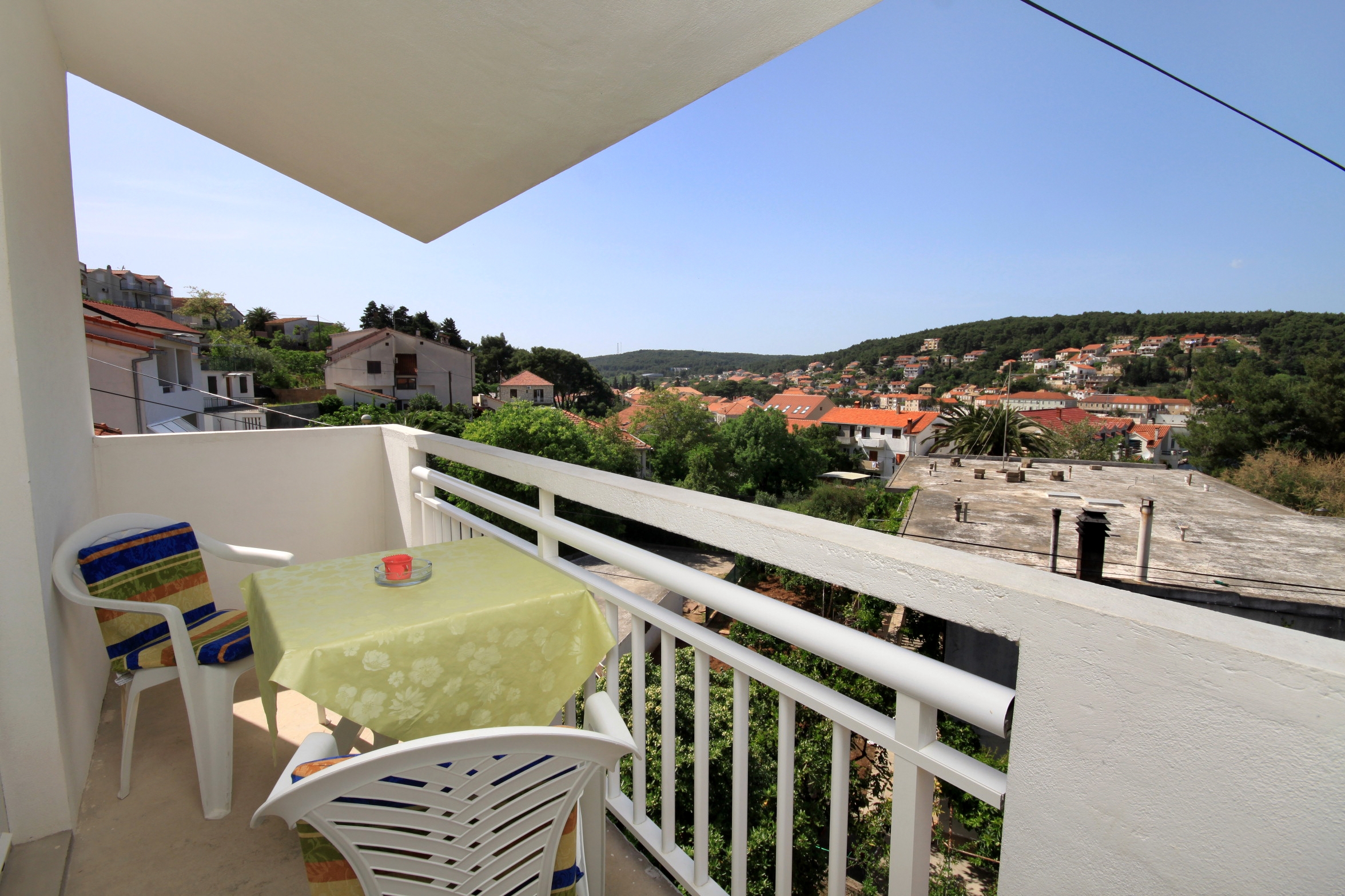 One bedroom apartment with balcony Jelsa, Hvar (A-196-c) One bedroom apartment with balcony Jelsa, Hvar (A-196-c)