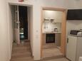 Jelsa, Living room in the apartment, air condition available, (pet friendly) and WiFi.