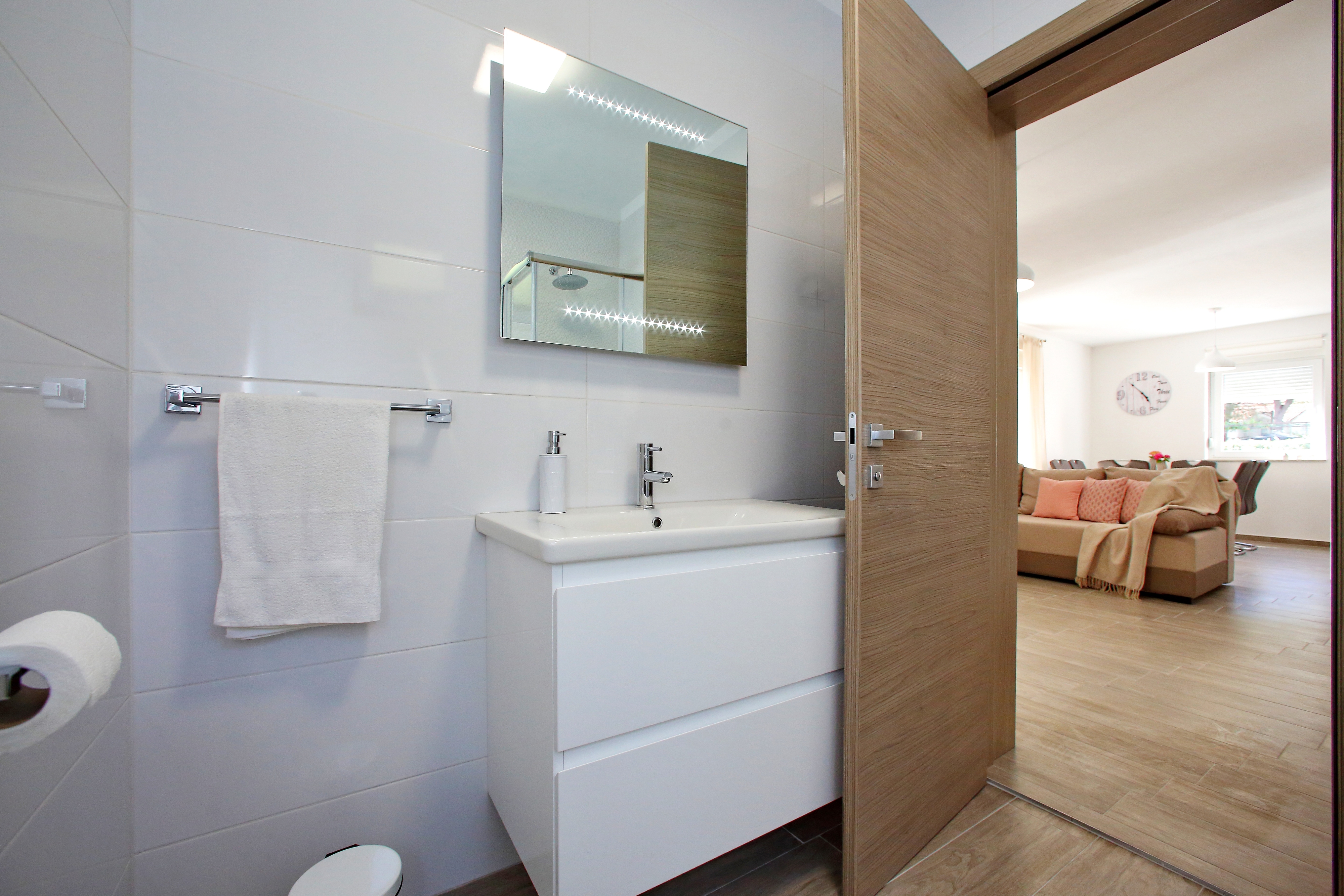 Two bedroom apartment with balcony Bibinje, Zadar  A-a
