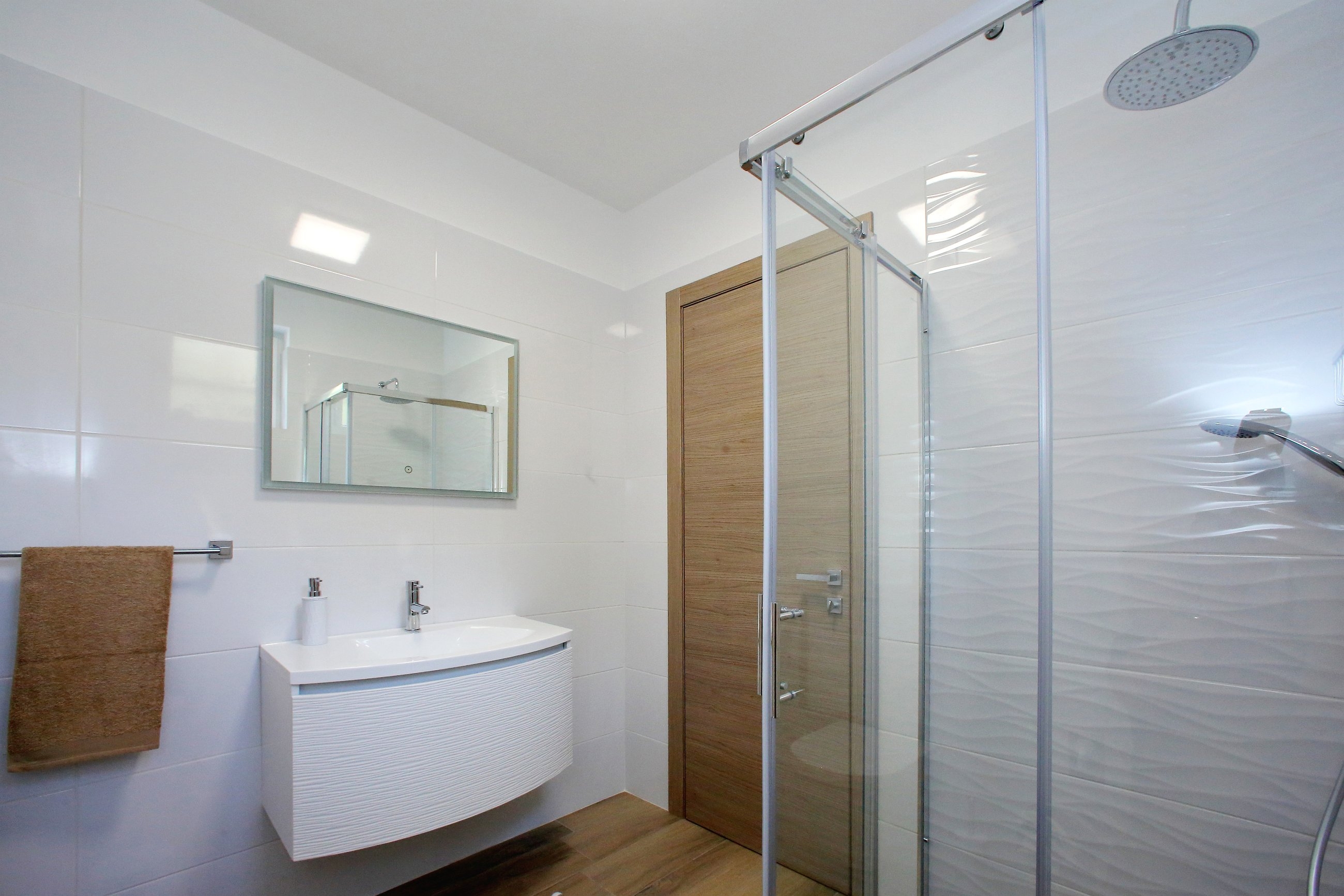 Two bedroom apartment with balcony and sea view Bibinje, Zadar  A-b