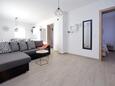 Obývací pokoj Bibinje, Obývací pokoj v ubytování typu apartment, s klimatizací a WiFi.