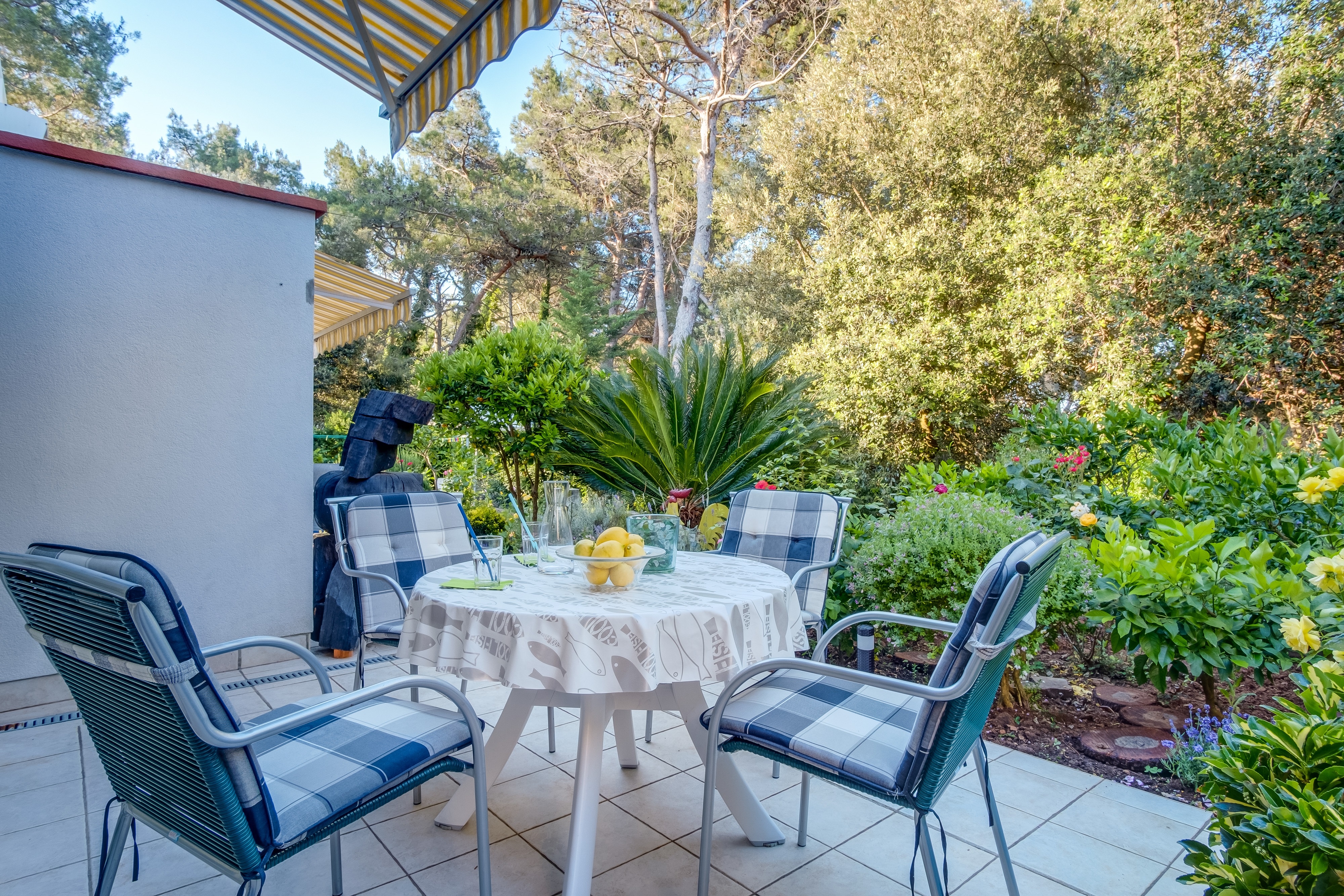 One bedroom apartment with terrace Artatore, Lošinj (A-19616-b) One bedroom apartment with terrace Artatore, Lošinj (A-19616-b)