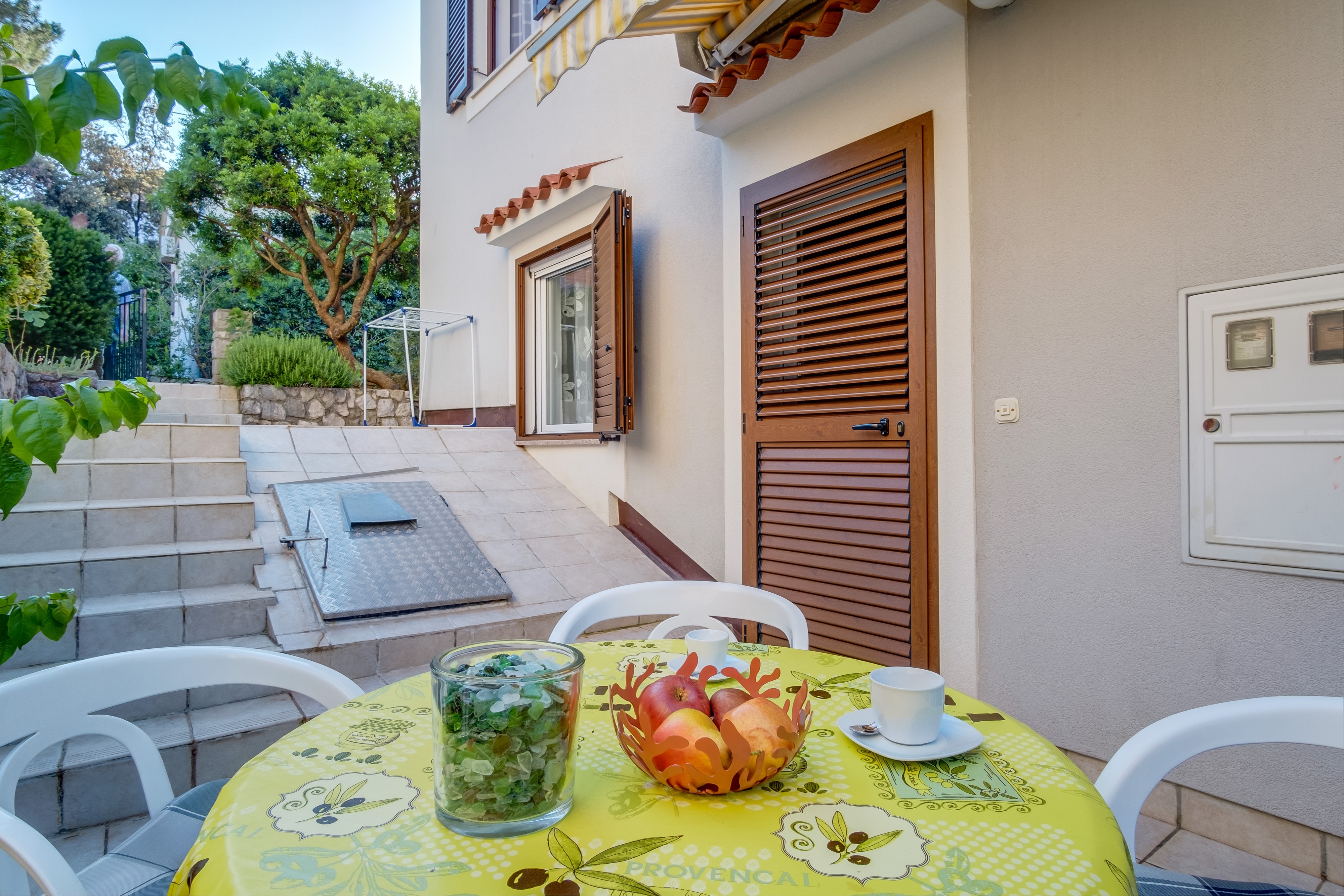 One bedroom apartment with terrace Artatore, Lošinj  A-b