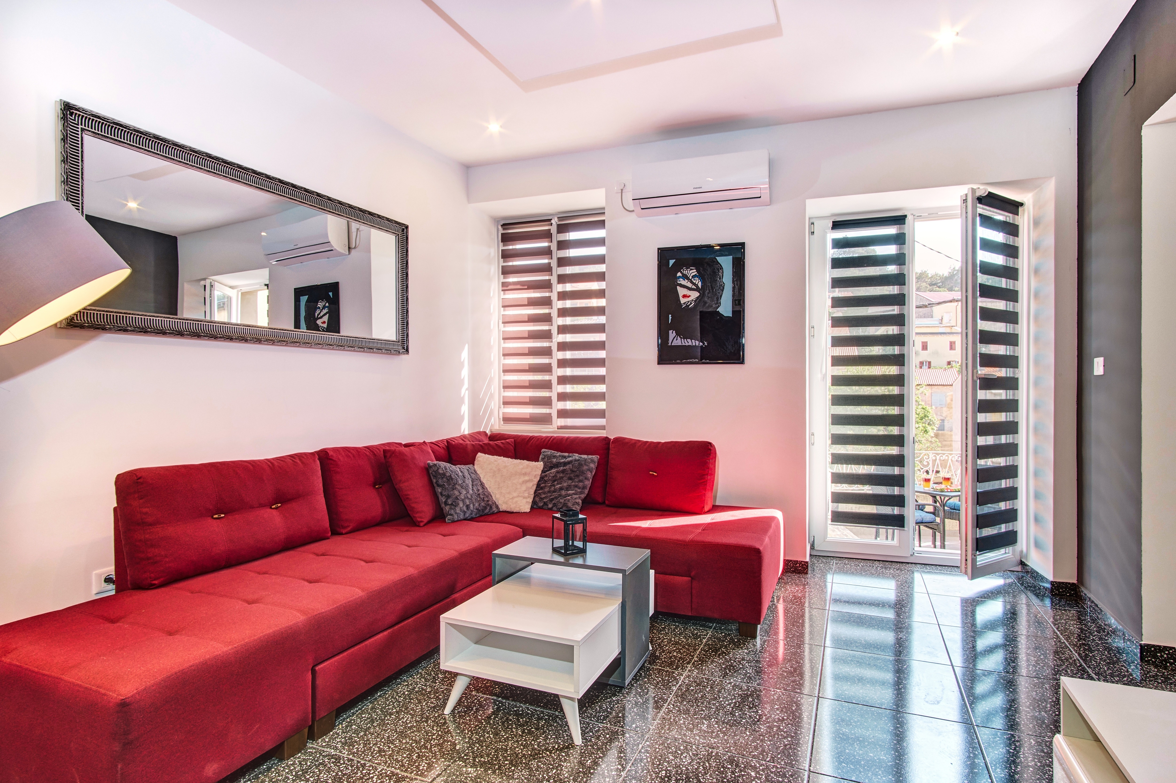 One bedroom apartment with terrace Mali Lošinj (A-19618-a)