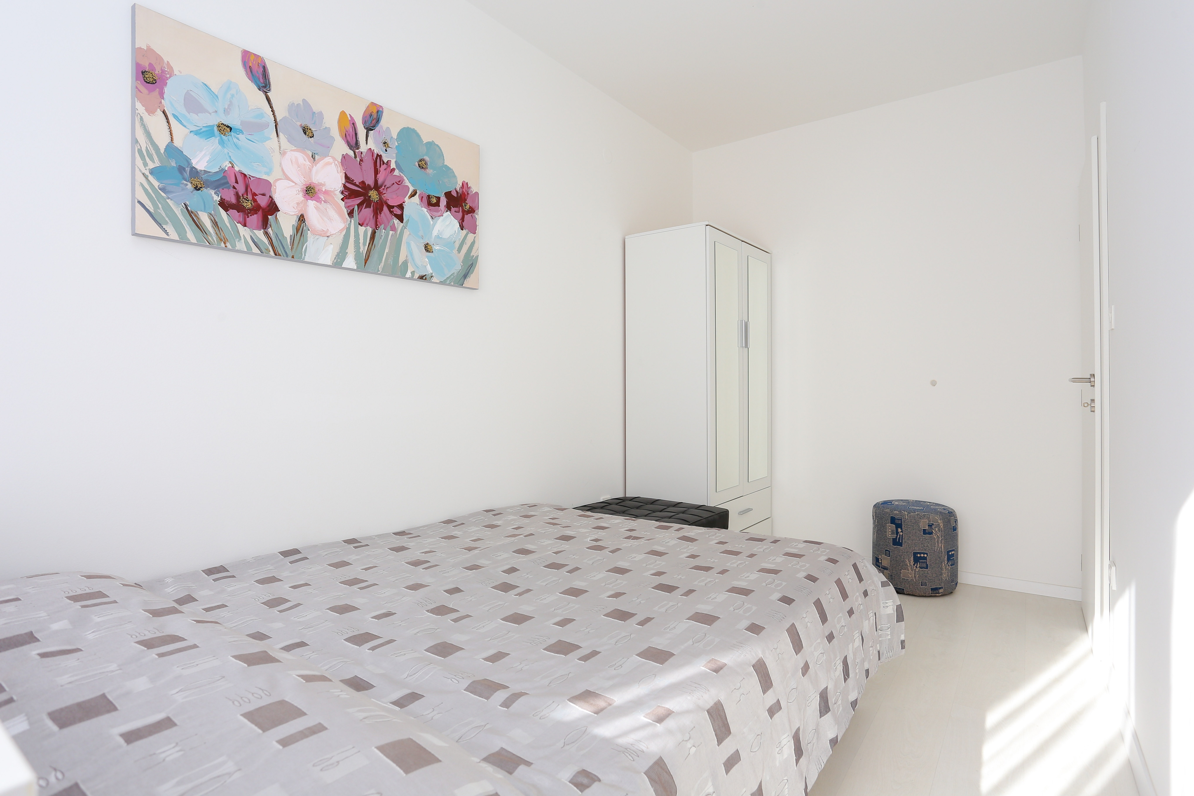 Three bedroom apartment with terrace Podstrana, Split  A-a