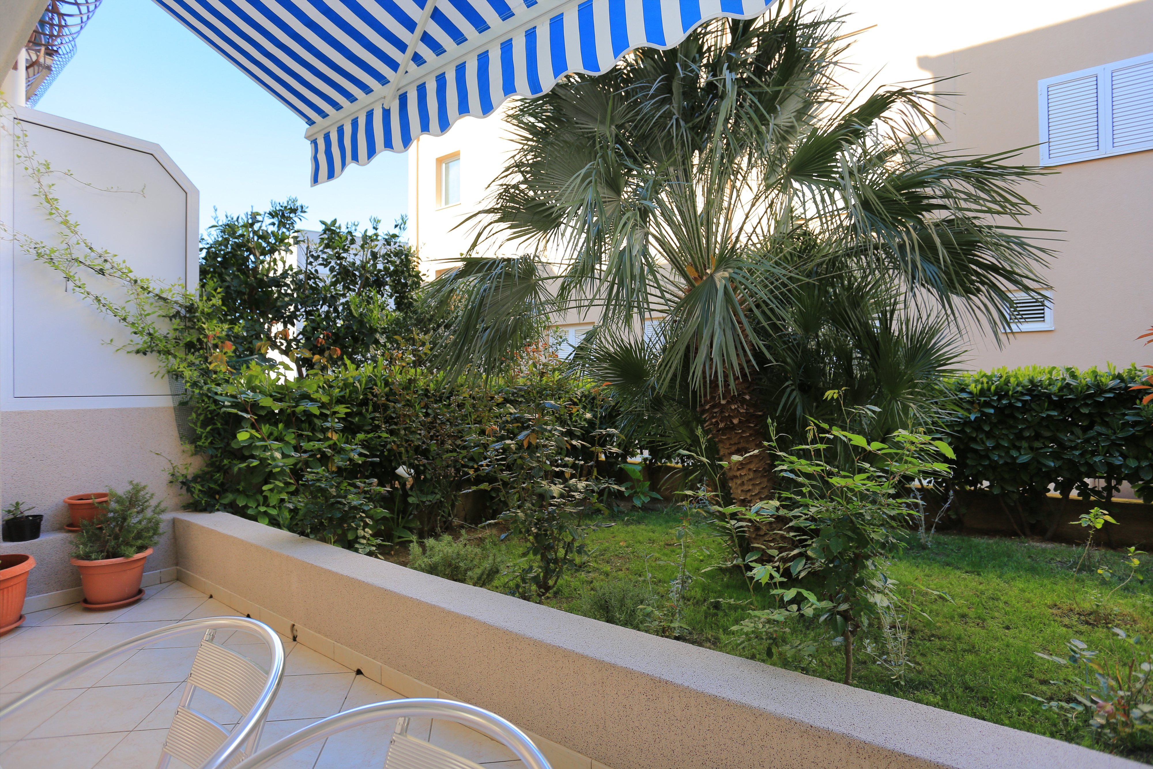 Three bedroom apartment with terrace Podstrana, Split  A-a